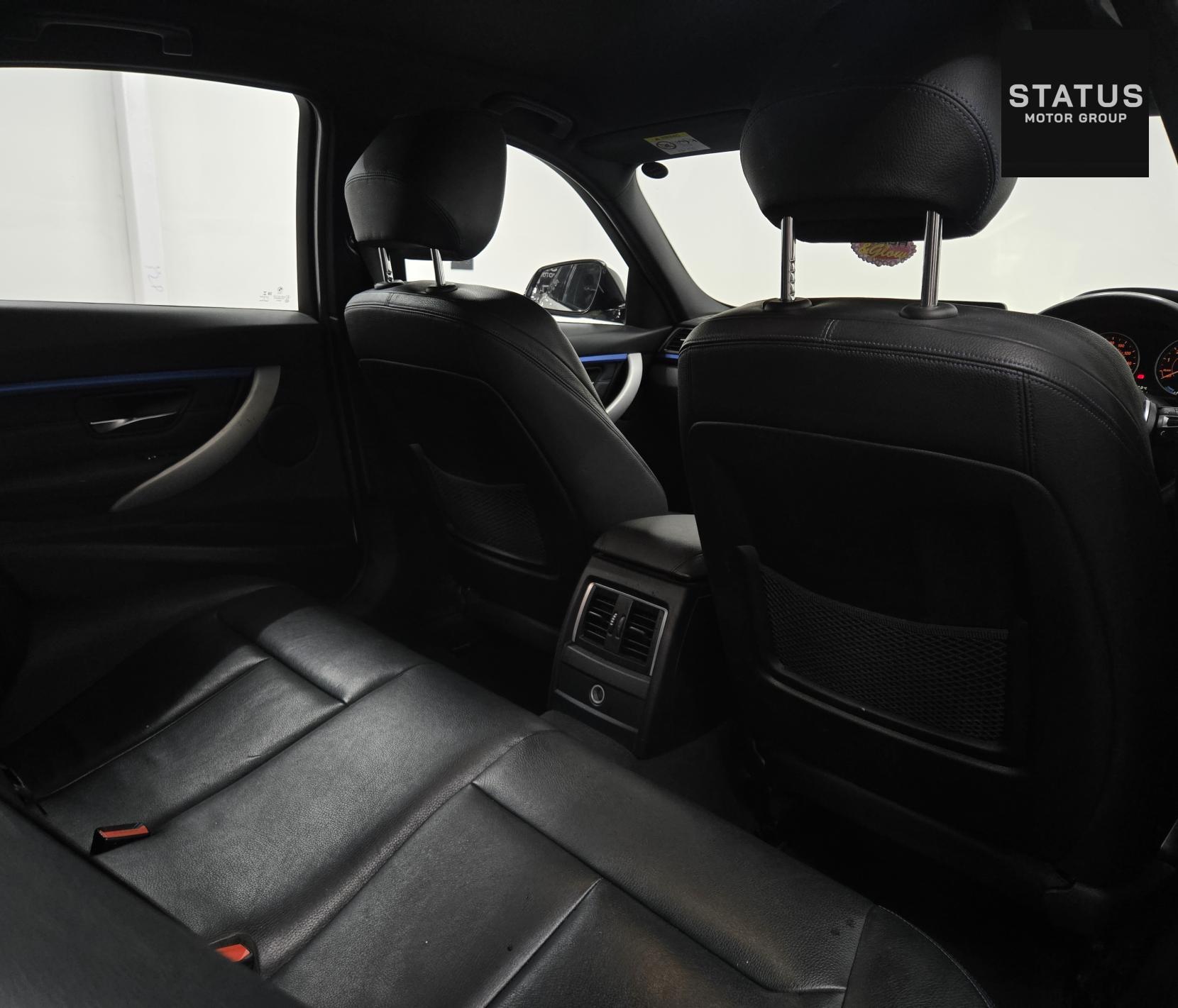 BMW 3 Series 2.0 330e 7.6kWh M Sport Saloon 4dr Petrol Plug-in Hybrid Auto Euro 6 (s/s) (252 ps)