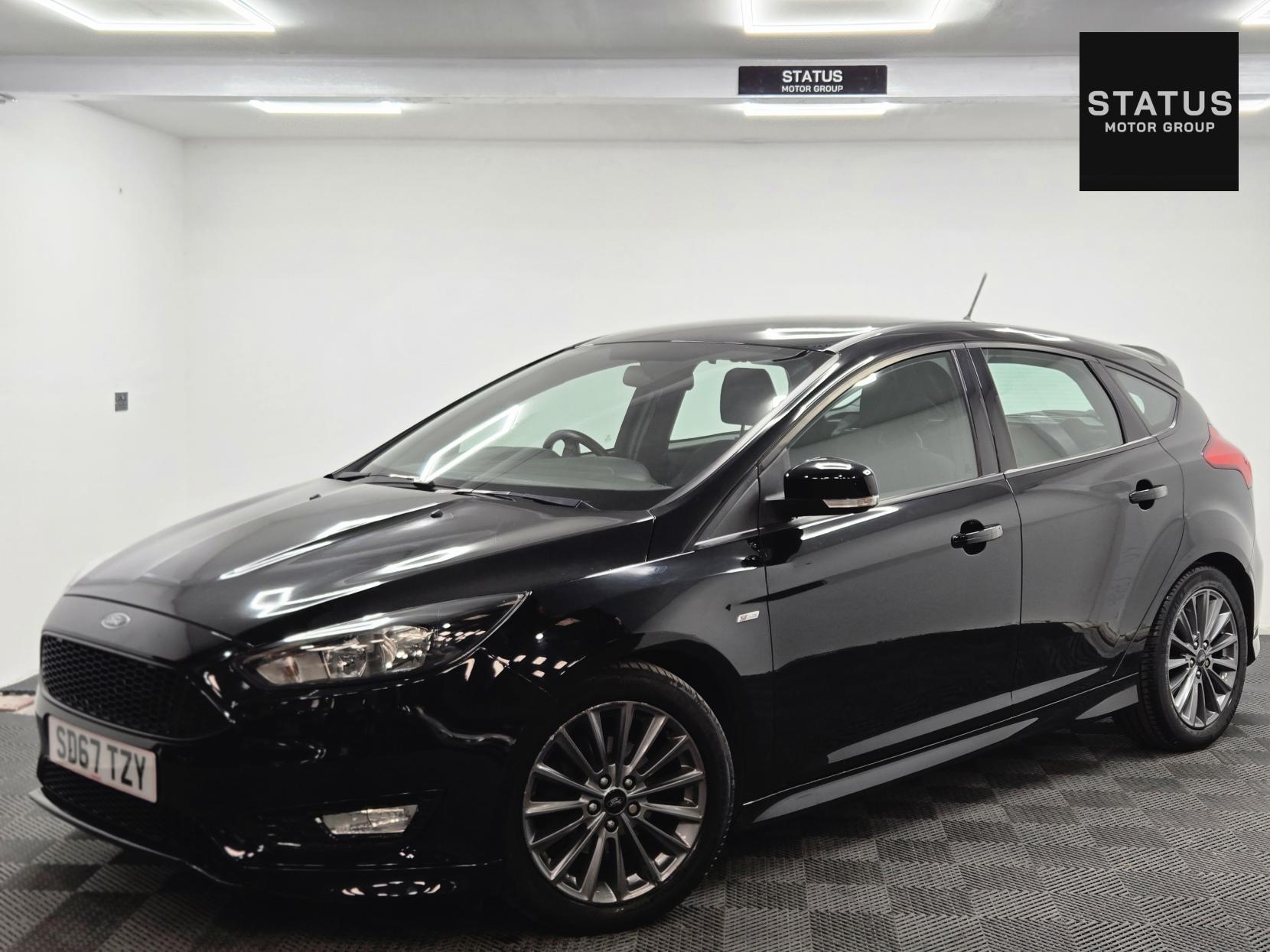 Ford Focus 1.5 TDCi ST-Line Hatchback 5dr Diesel Powershift Euro 6 (s/s) (120 ps)