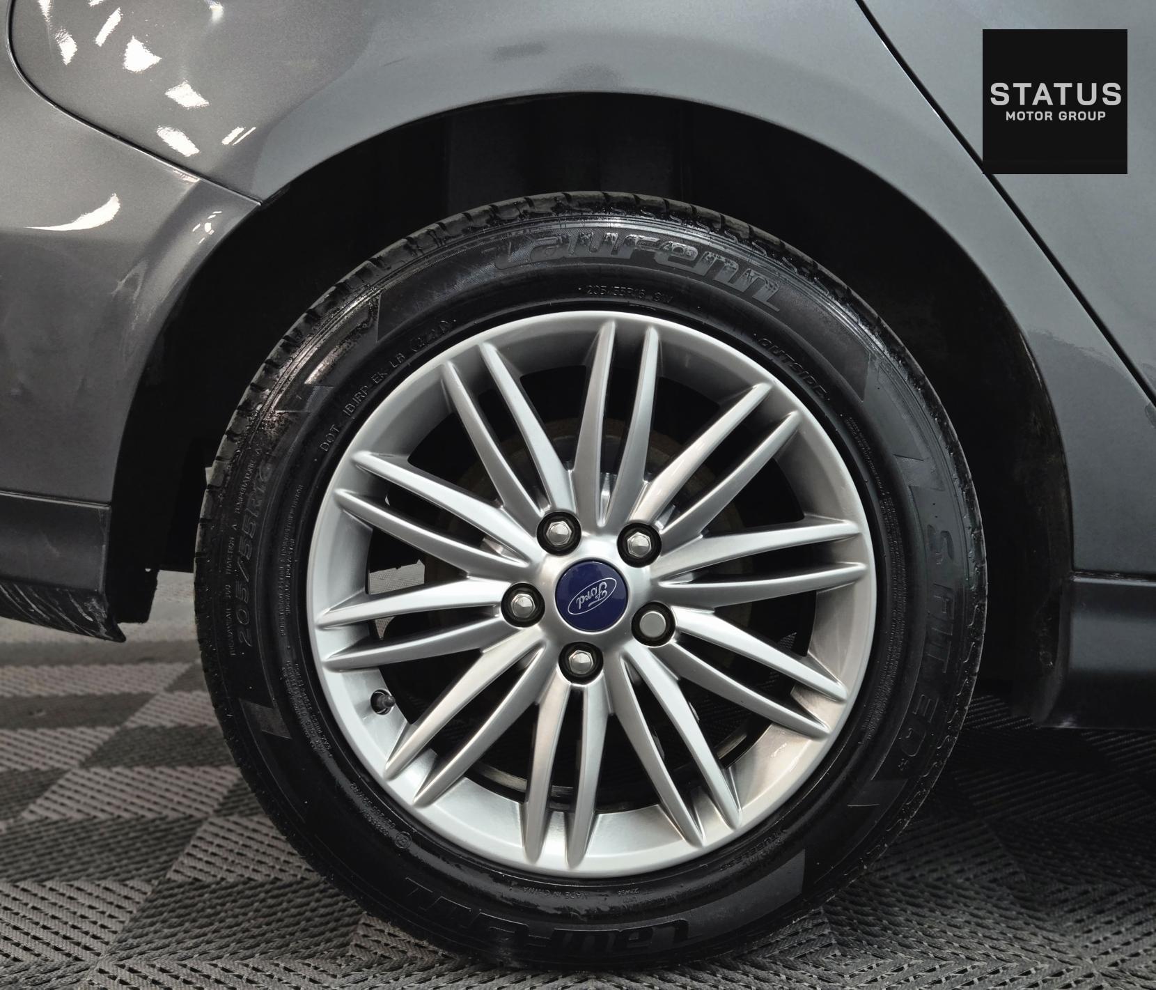 Ford Focus 1.0T EcoBoost Zetec Edition Hatchback 5dr Petrol Manual Euro 6 (s/s) (100 ps)