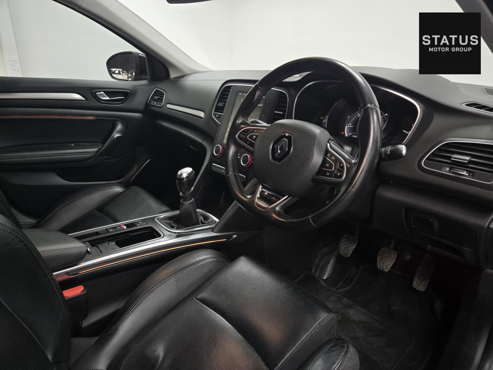 Renault Megane 1.5 dCi Signature Nav Hatchback 5dr Diesel Manual Euro 6 (s/s) (110 ps)