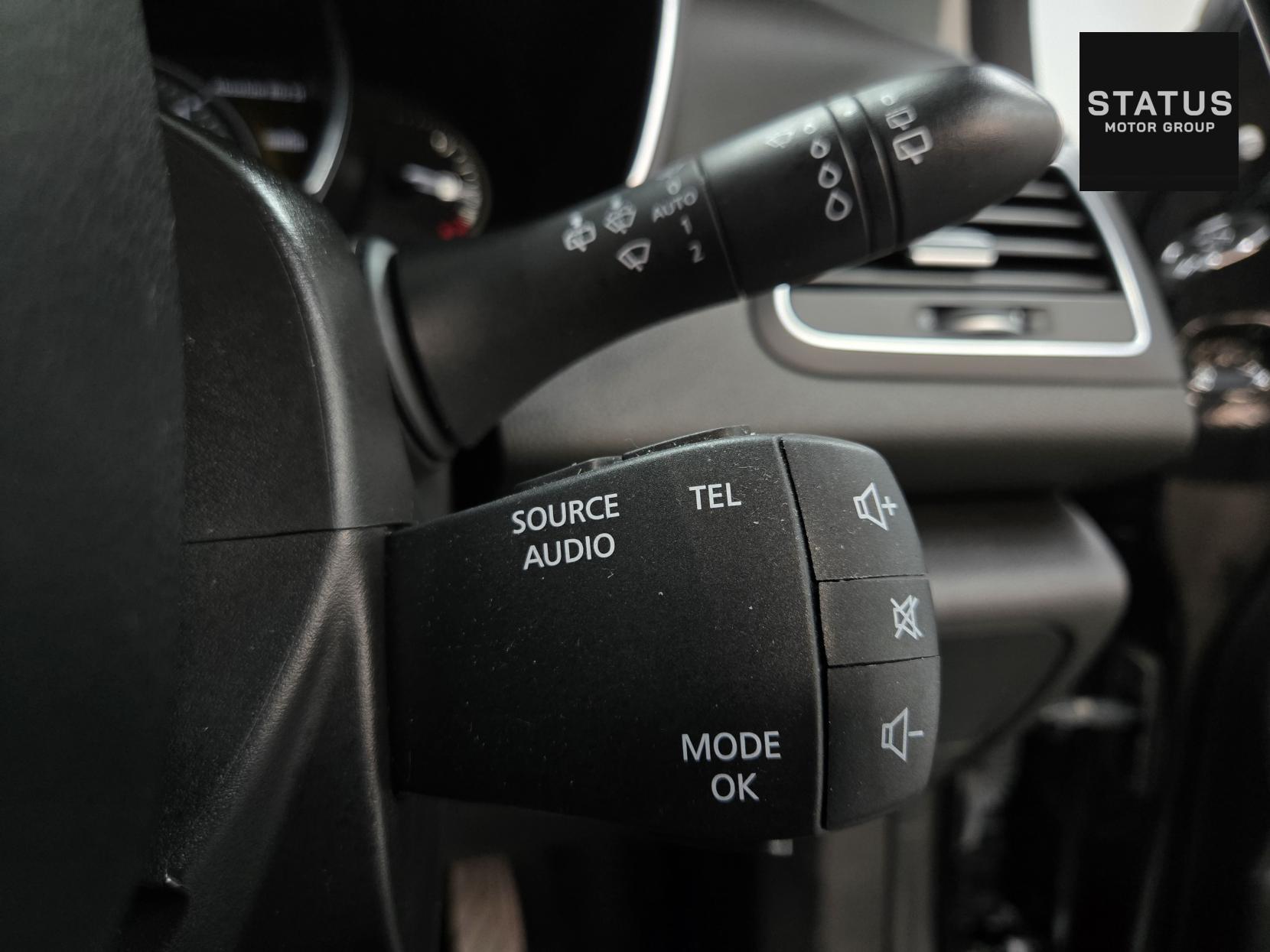 Renault Megane 1.5 dCi Signature Nav Hatchback 5dr Diesel Manual Euro 6 (s/s) (110 ps)