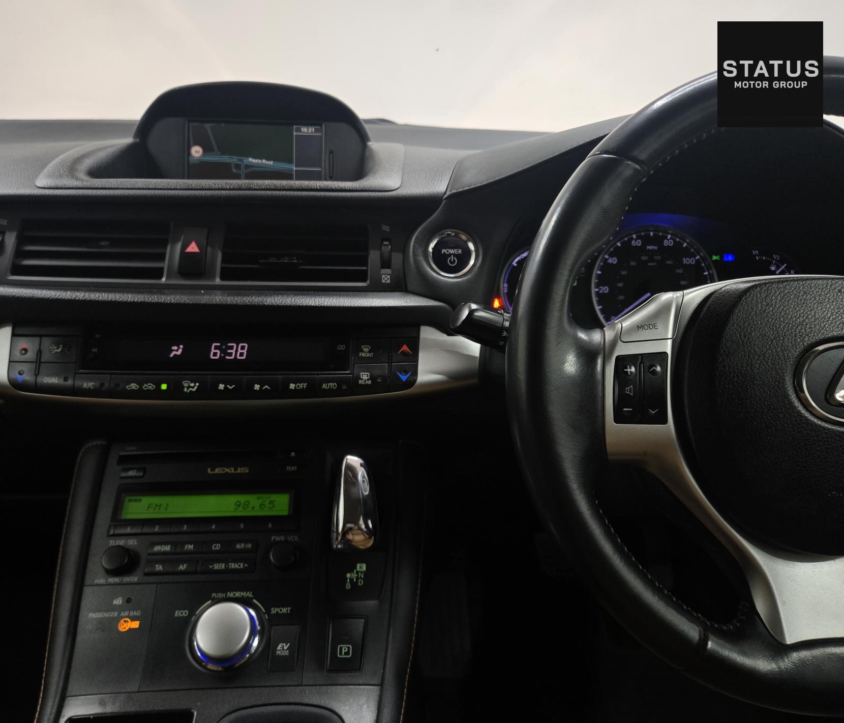 Lexus CT 1.8 200h Advance Hatchback 5dr Petrol Hybrid CVT Euro 5 (s/s) (136 ps)