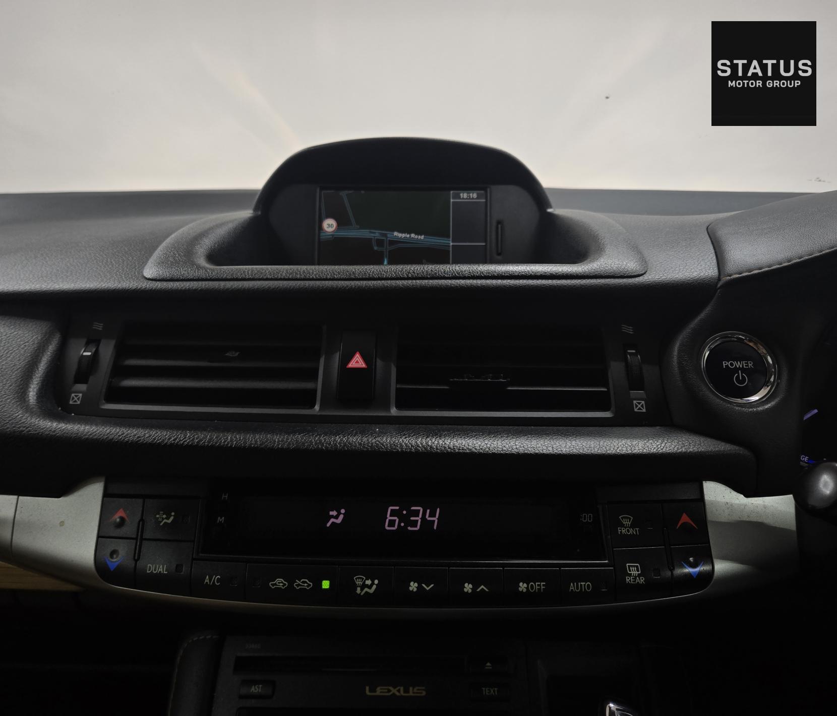 Lexus CT 1.8 200h Advance Hatchback 5dr Petrol Hybrid CVT Euro 5 (s/s) (136 ps)