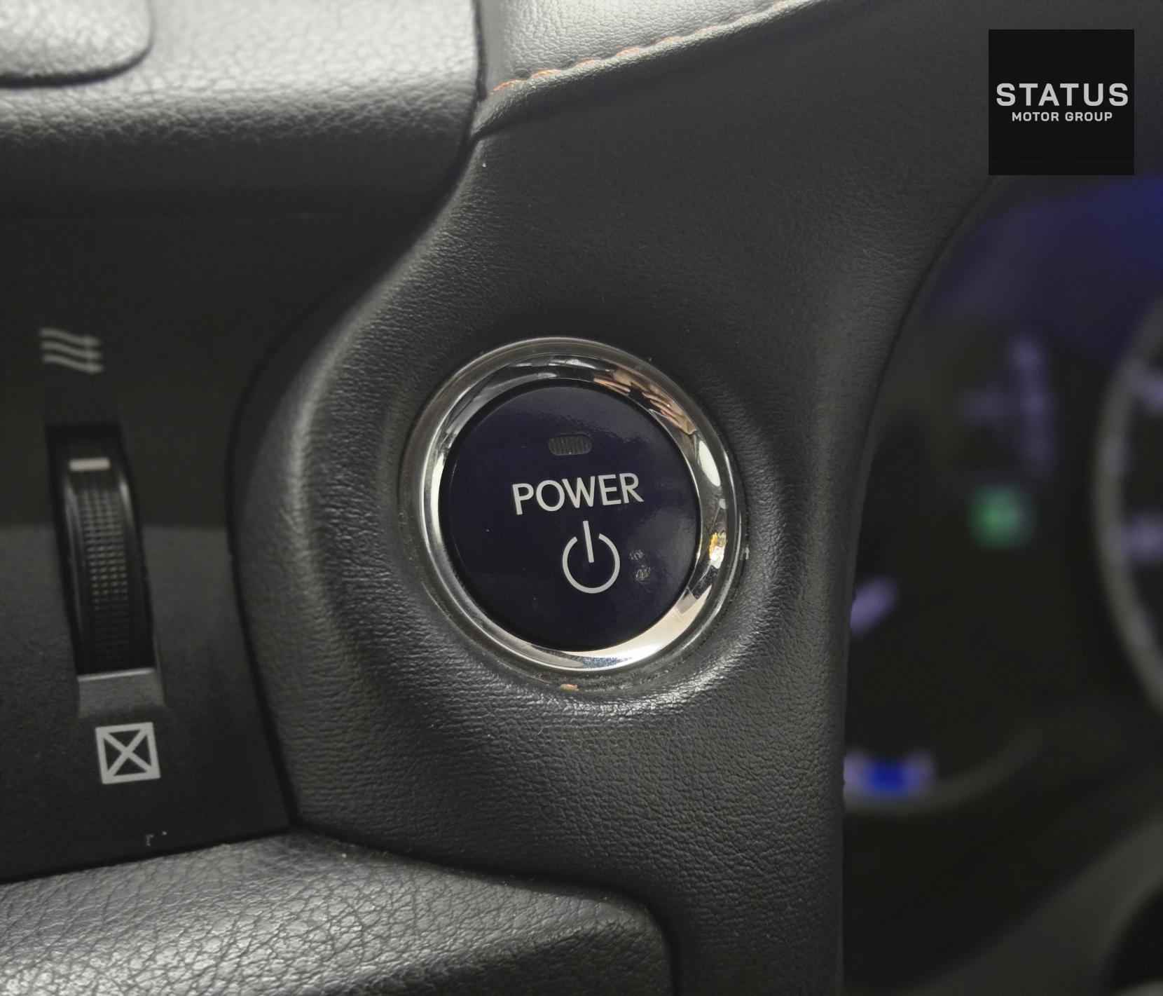 Lexus CT 1.8 200h Advance Hatchback 5dr Petrol Hybrid CVT Euro 5 (s/s) (136 ps)