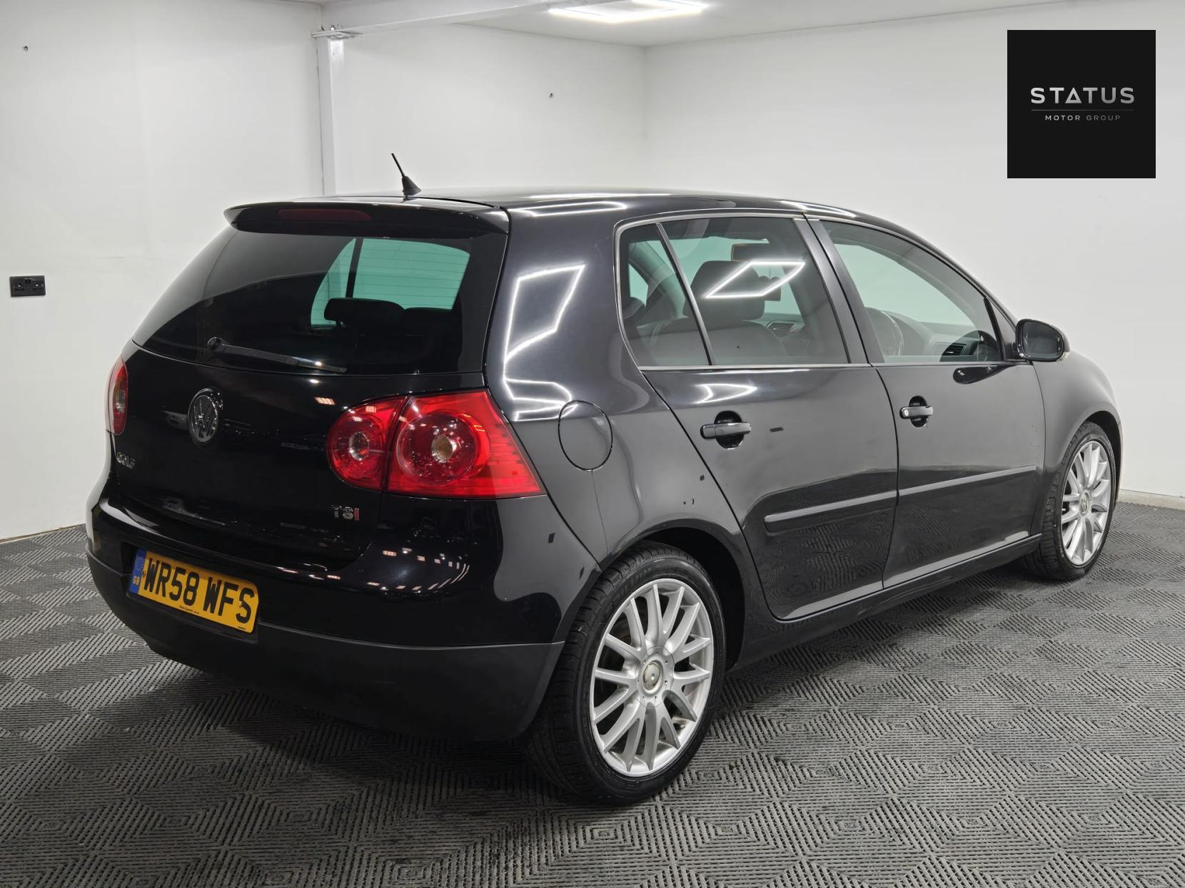 Volkswagen Golf 1.4 TSI GT Sport Hatchback 5dr Petrol DSG (169 g/km, 138 bhp)