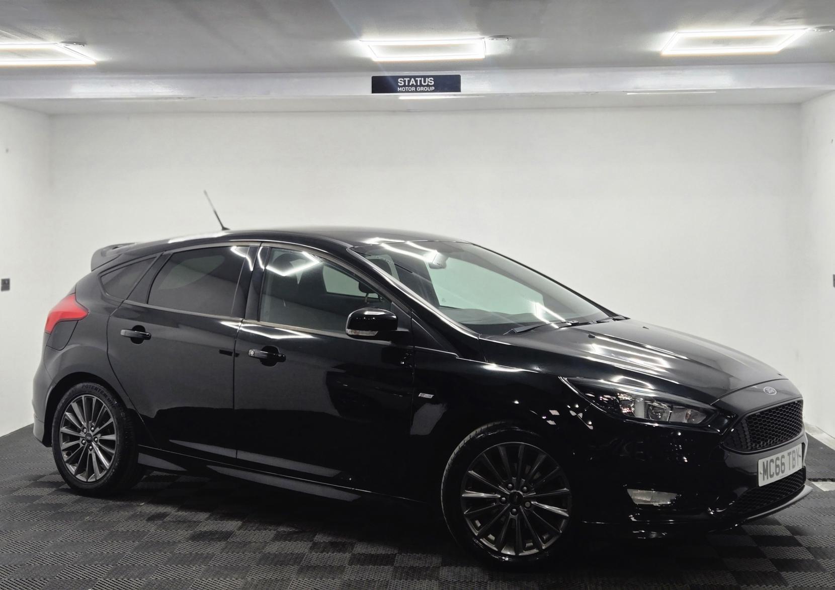 Ford Focus 1.5 TDCi ST-Line Hatchback 5dr Diesel Manual Euro 6 (s/s) (120 ps)