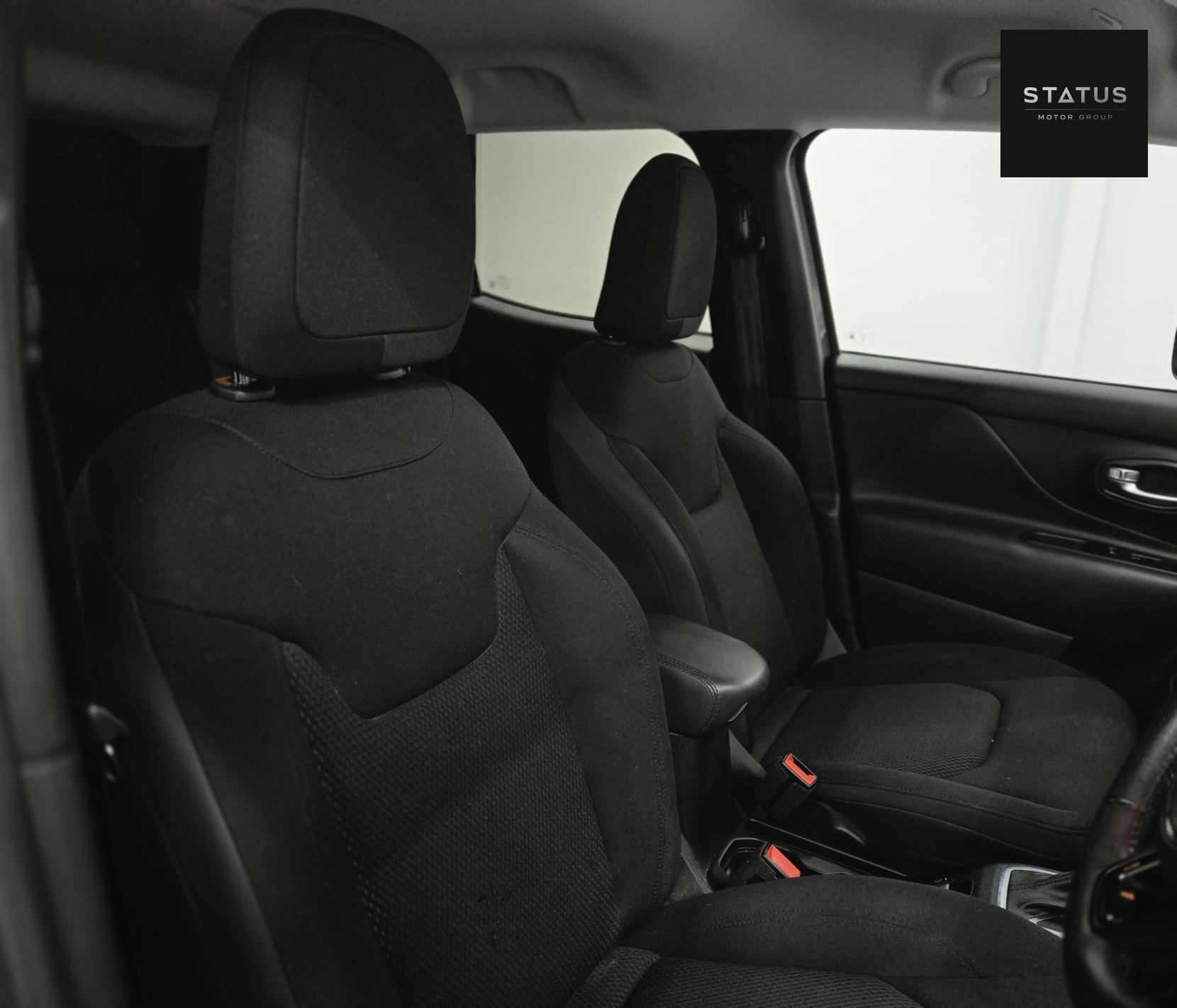 Jeep Renegade 1.3 GSE T4 Night Eagle SUV 5dr Petrol DDCT Euro 6 (s/s) (150 ps)