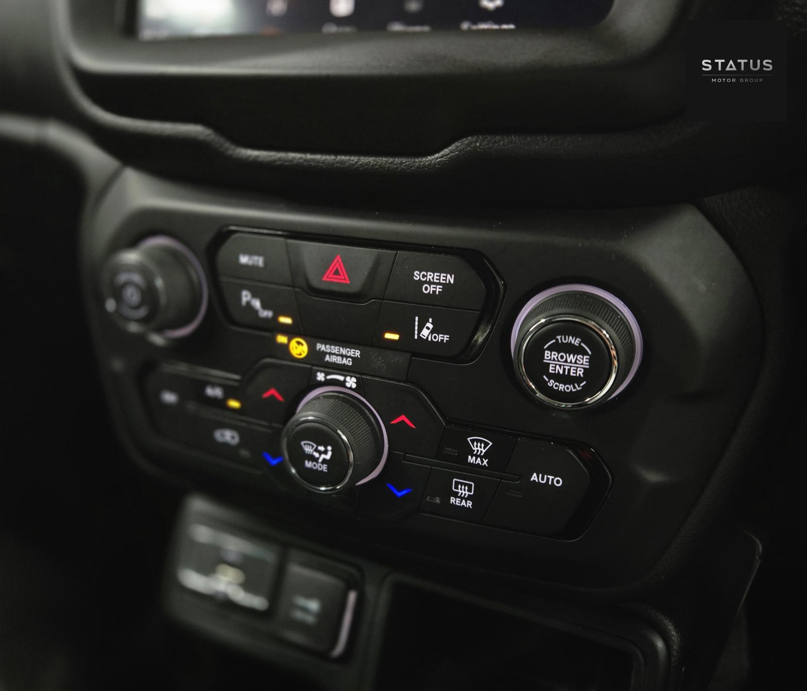 Jeep Renegade 1.3 GSE T4 Night Eagle SUV 5dr Petrol DDCT Euro 6 (s/s) (150 ps)