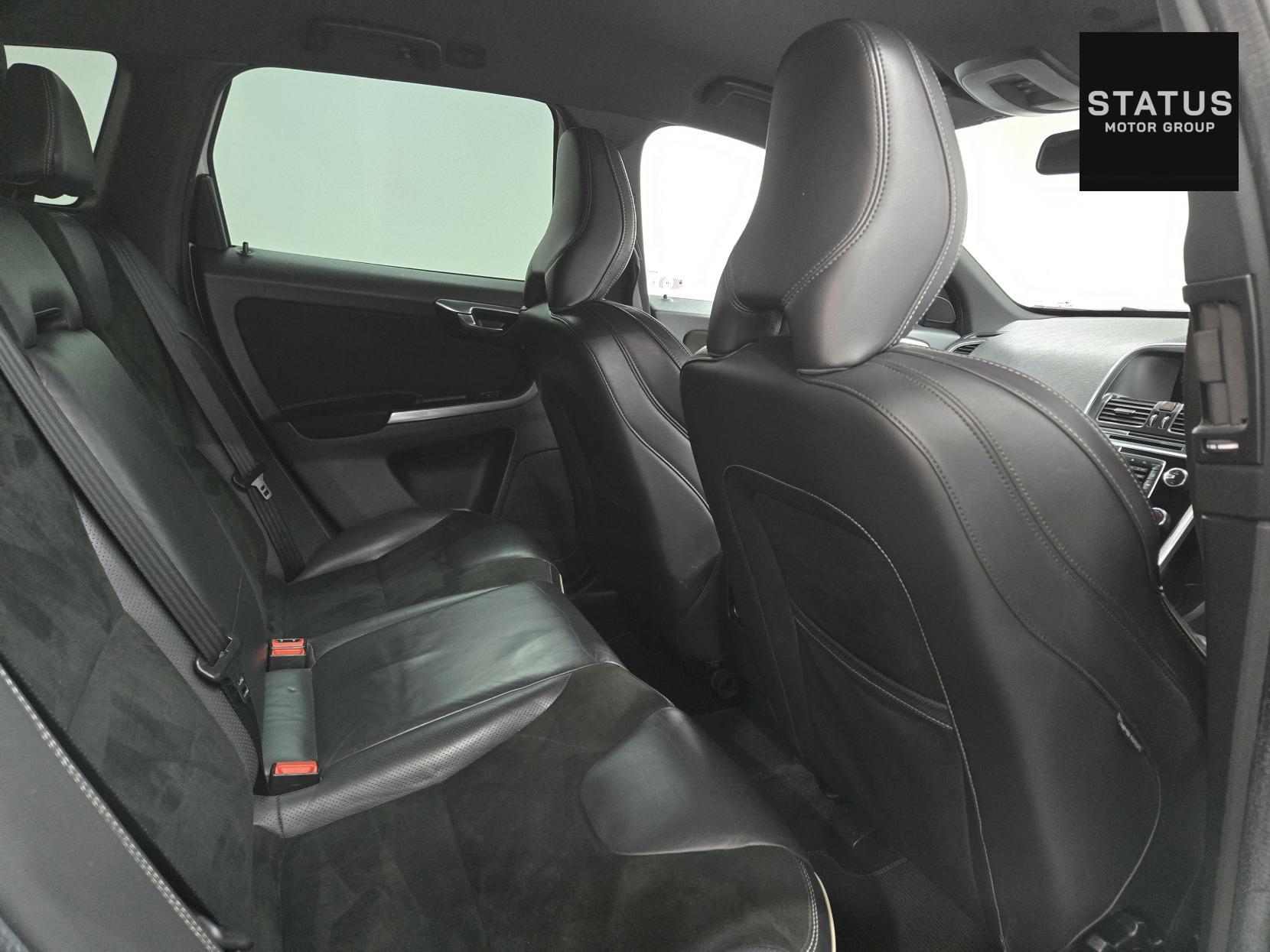 Volvo XC60 2.0 D4 R-Design Nav SUV 5dr Diesel Auto Euro 6 (s/s) (190 ps)
