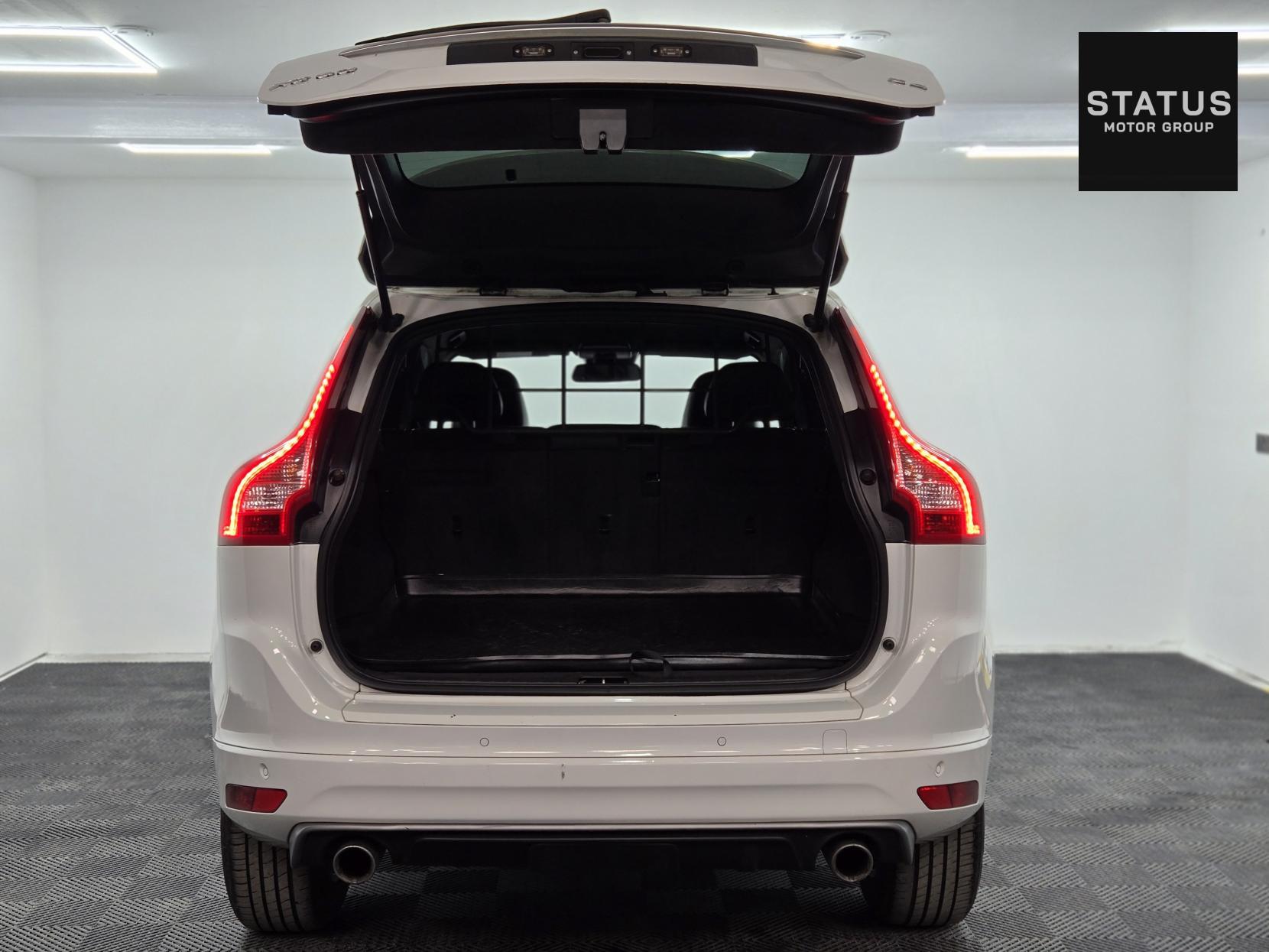 Volvo XC60 2.0 D4 R-Design Nav SUV 5dr Diesel Auto Euro 6 (s/s) (190 ps)