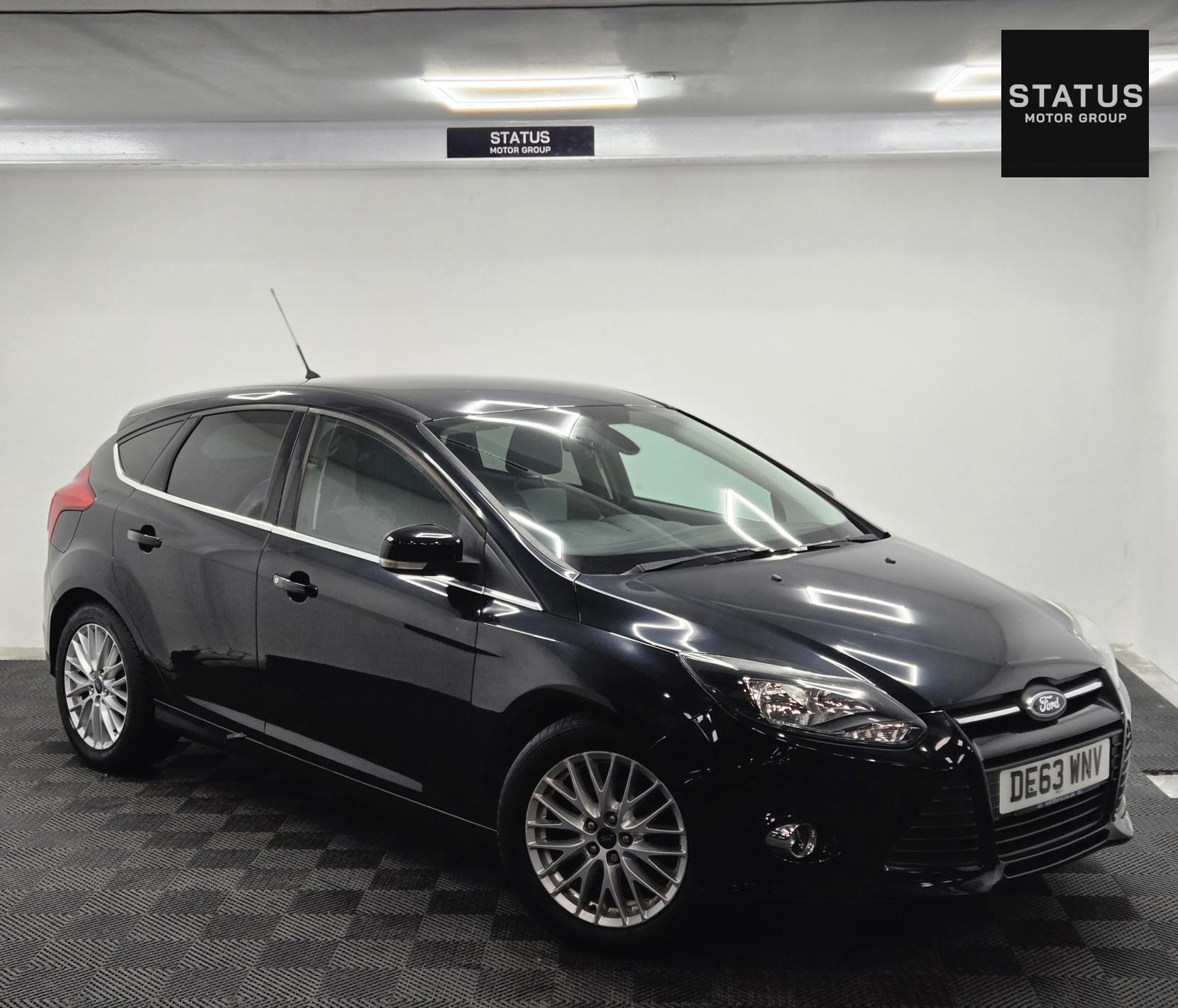 Ford Focus 1.6 Zetec Hatchback 5dr Petrol Powershift Euro 5 (125 ps)