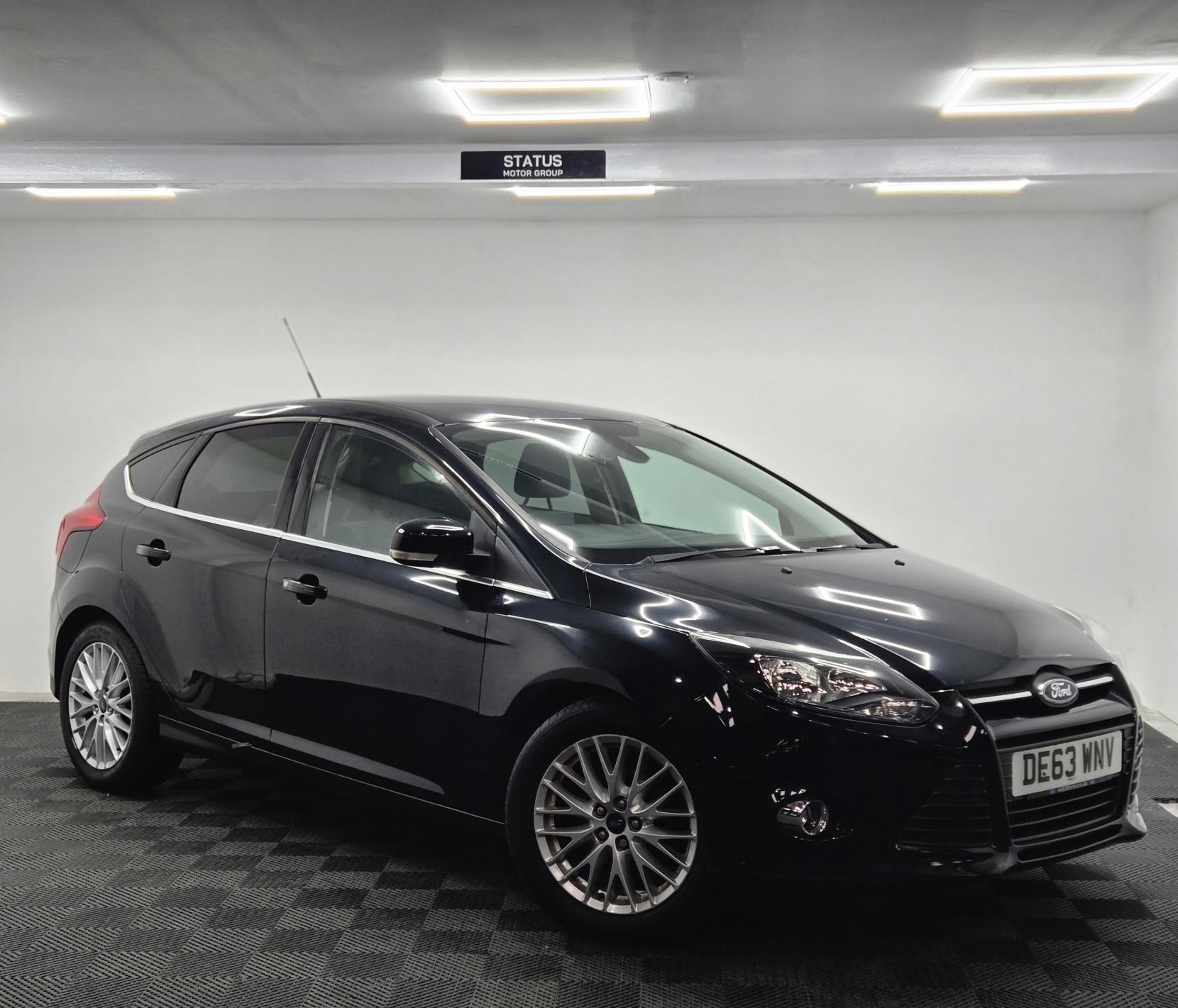 Ford Focus 1.6 Zetec Hatchback 5dr Petrol Powershift Euro 5 (125 ps)