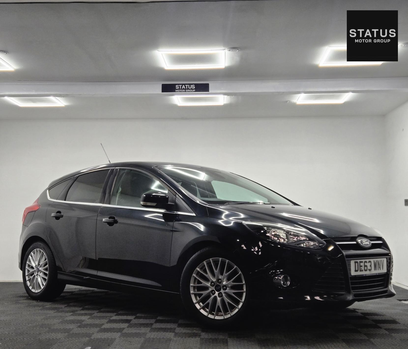 Ford Focus 1.6 Zetec Hatchback 5dr Petrol Powershift Euro 5 (125 ps)