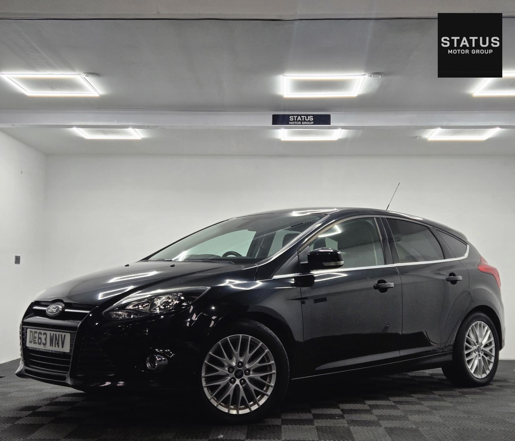 Ford Focus 1.6 Zetec Hatchback 5dr Petrol Powershift Euro 5 (125 ps)