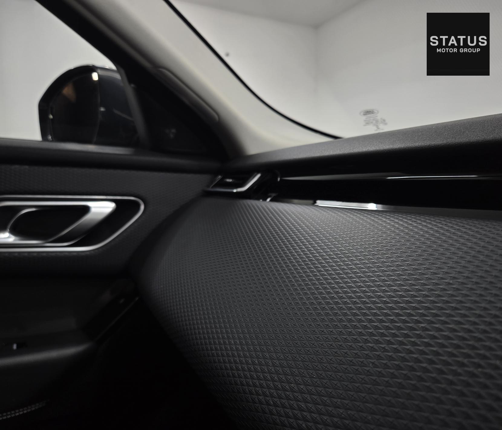 Land Rover Range Rover Velar 2.0 D240 S SUV 5dr Diesel Auto 4WD Euro 6 (s/s) (240 ps)