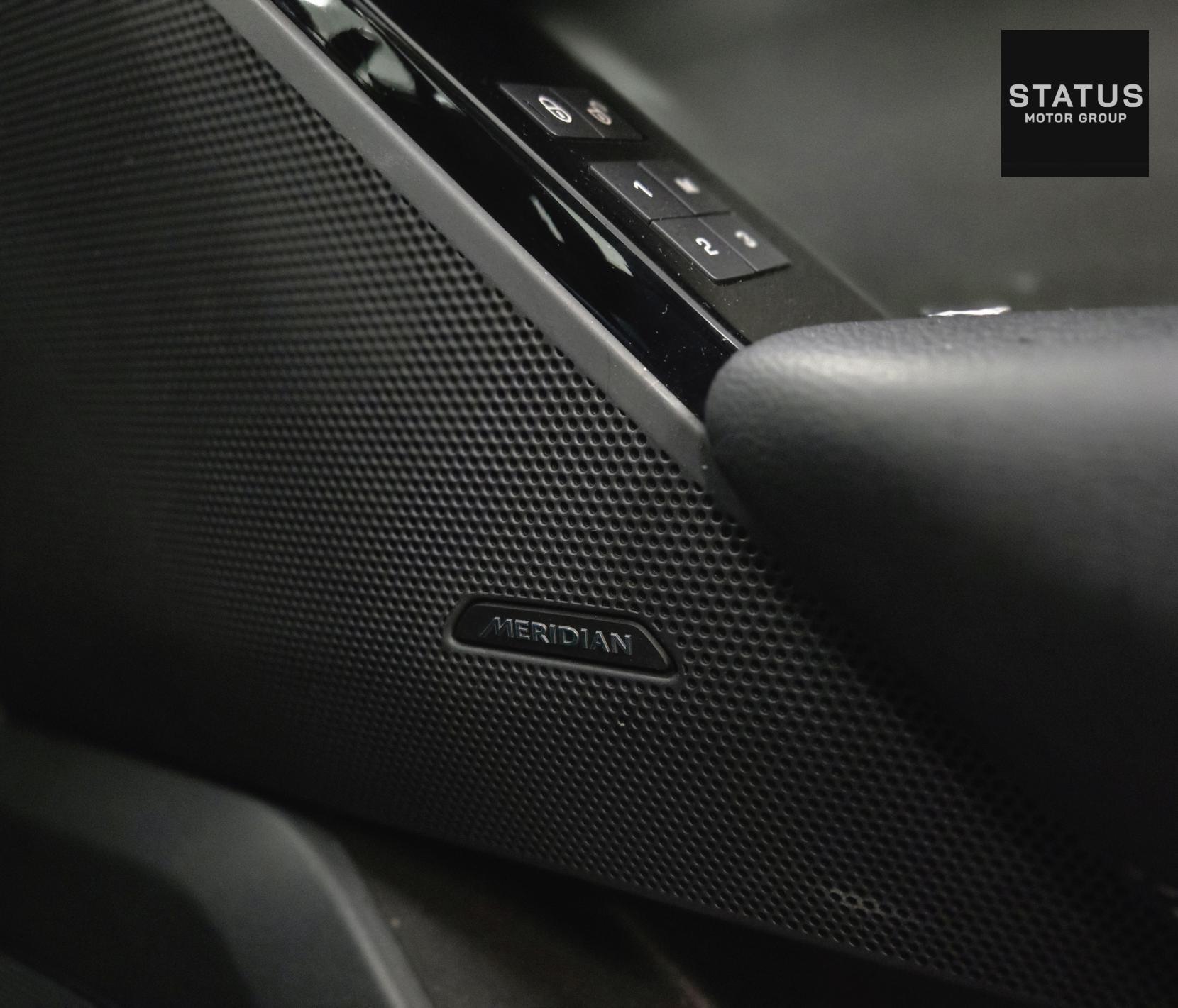 Land Rover Range Rover Velar 2.0 D240 S SUV 5dr Diesel Auto 4WD Euro 6 (s/s) (240 ps)