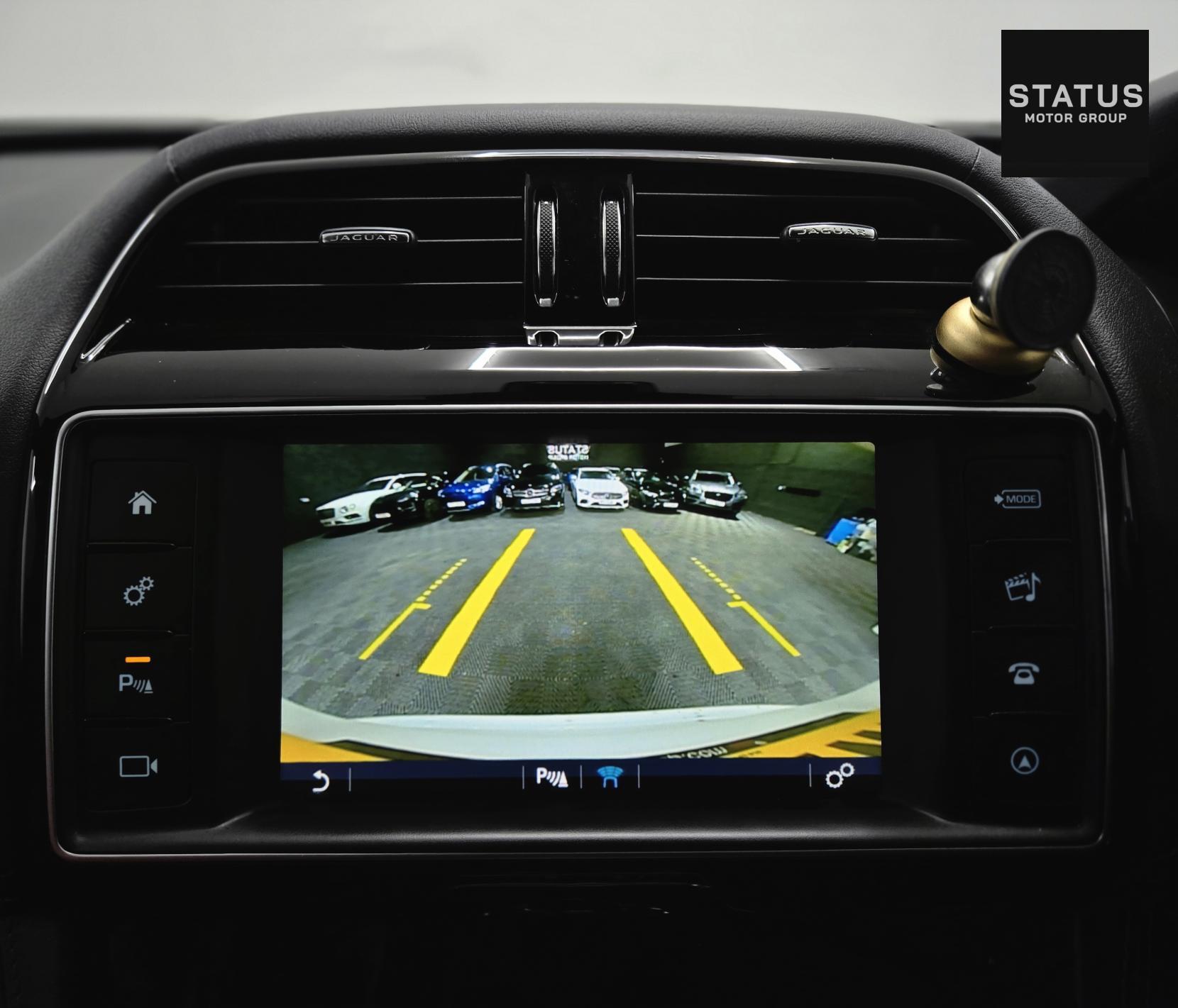 Jaguar F-PACE 2.0 D180 R-Sport SUV 5dr Diesel Auto AWD Euro 6 (s/s) (180 ps)