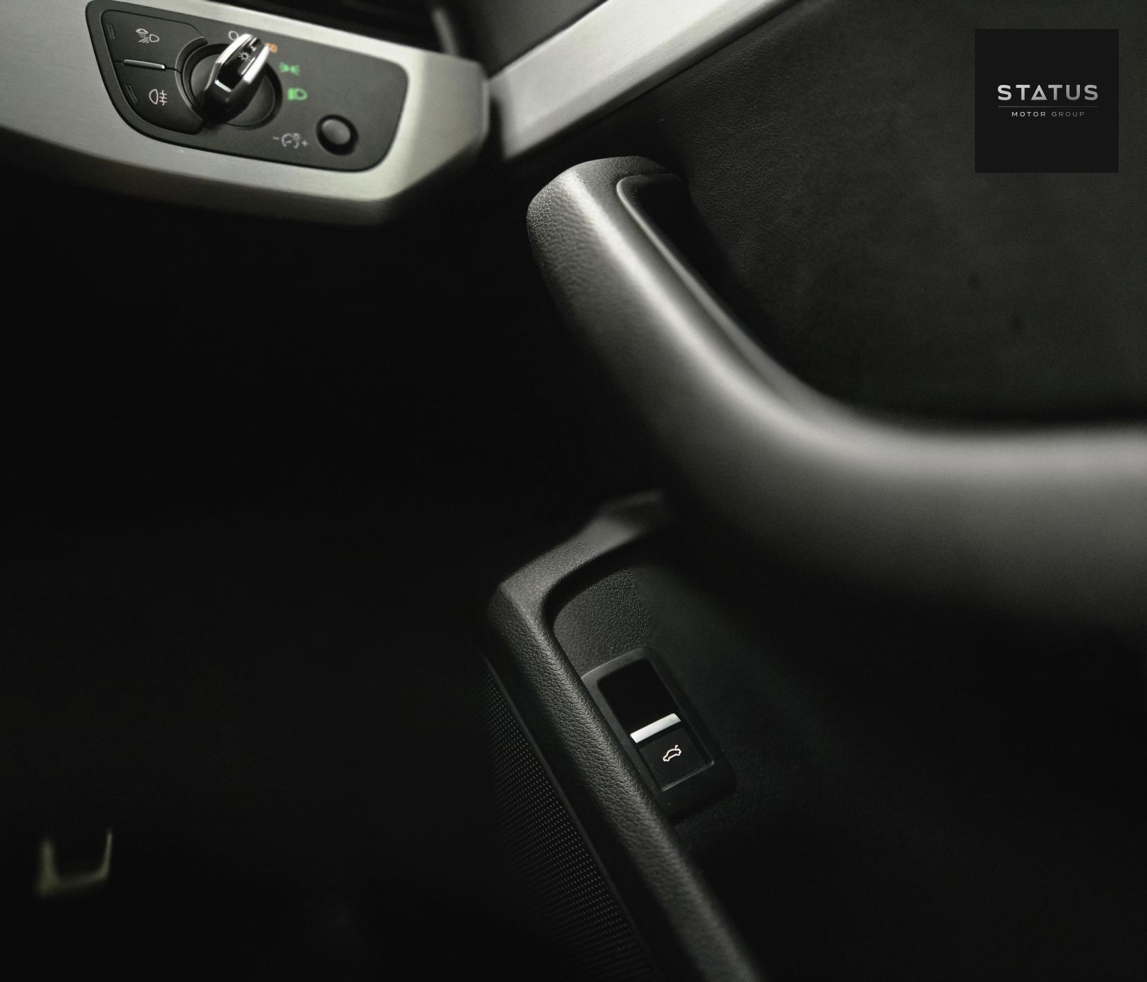 Audi A4 Avant 2.0 TDI ultra S line Estate 5dr Diesel S Tronic Euro 6 (s/s) (190 ps)