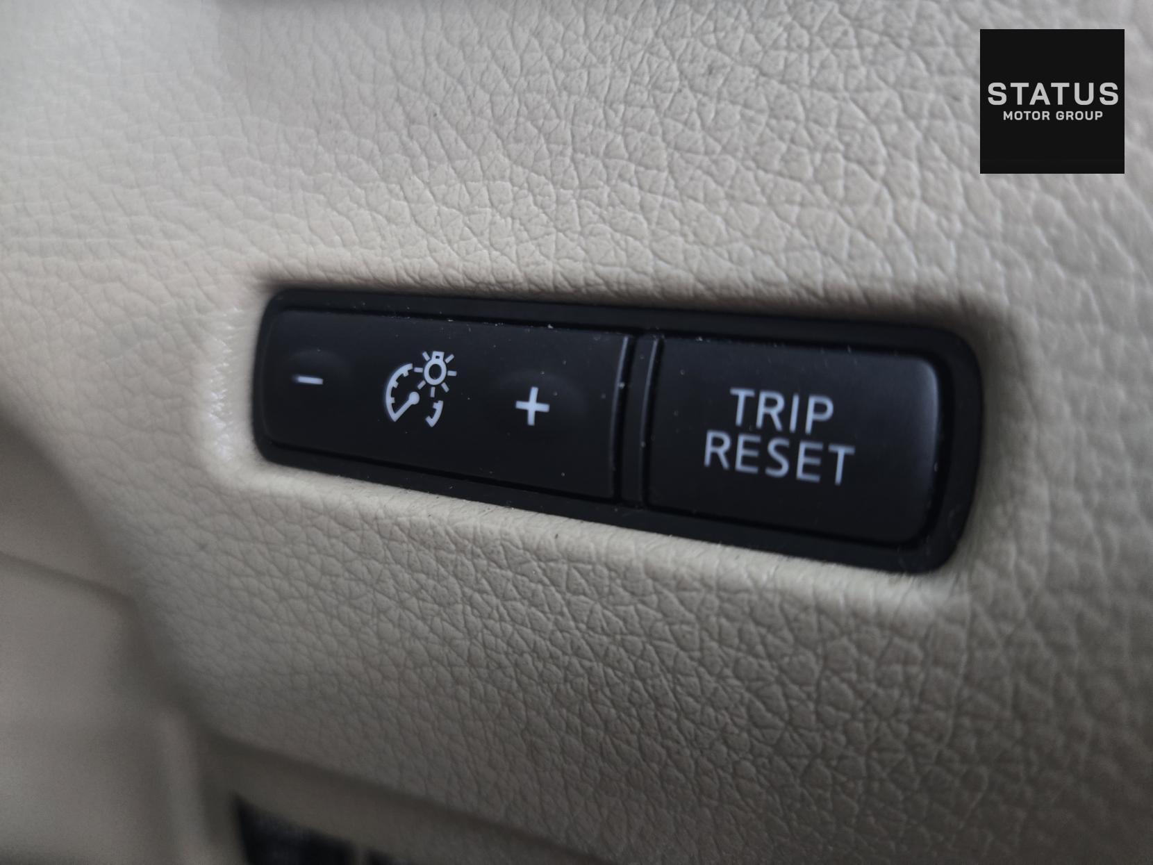 Nissan X-Trail 1.6 dCi Tekna SUV 5dr Diesel XTRON Euro 6 (s/s) (130 ps)