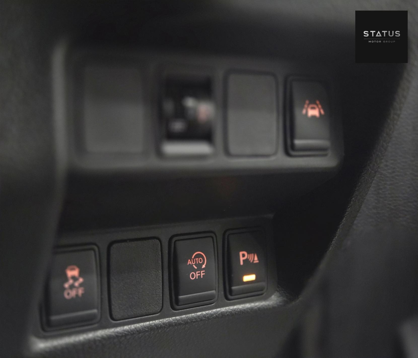 Nissan Qashqai 1.5 dCi N-Connecta SUV 5dr Diesel Manual 2WD Euro 6 (s/s) (110 ps)