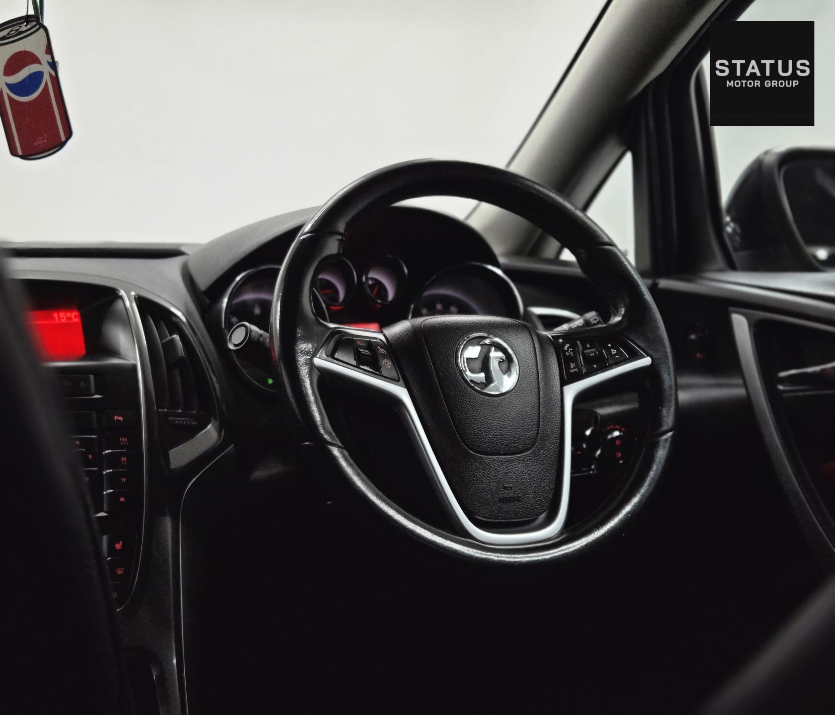 Vauxhall Astra 2.0 CDTi Elite Hatchback 5dr Diesel Auto Euro 5 (165 ps)