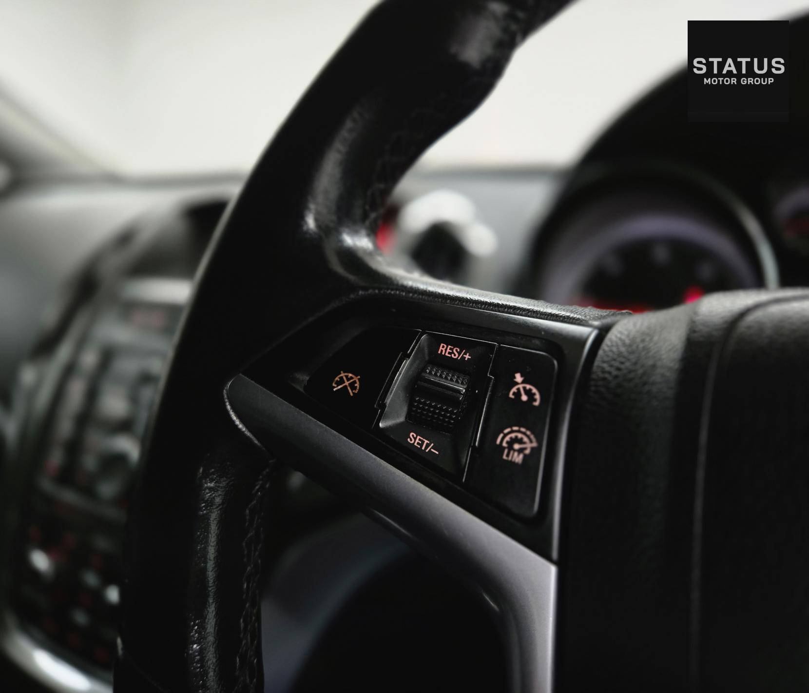 Vauxhall Astra 2.0 CDTi Elite Hatchback 5dr Diesel Auto Euro 5 (165 ps)