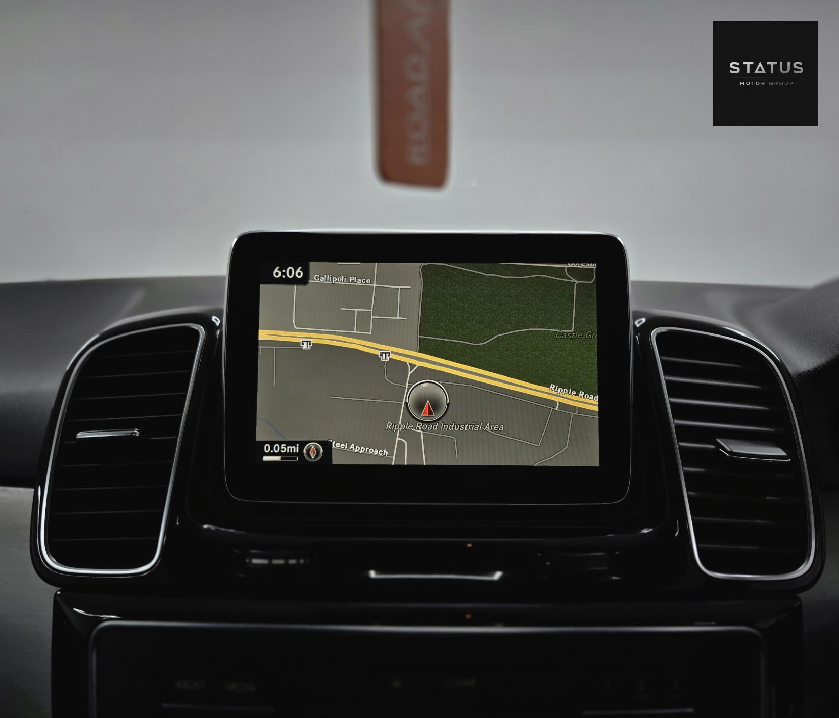 Mercedes-Benz GLE 3.0 GLE350d V6 AMG Line (Premium Plus) SUV 5dr Diesel G-Tronic 4MATIC Euro 6 (s/s) (258 ps)