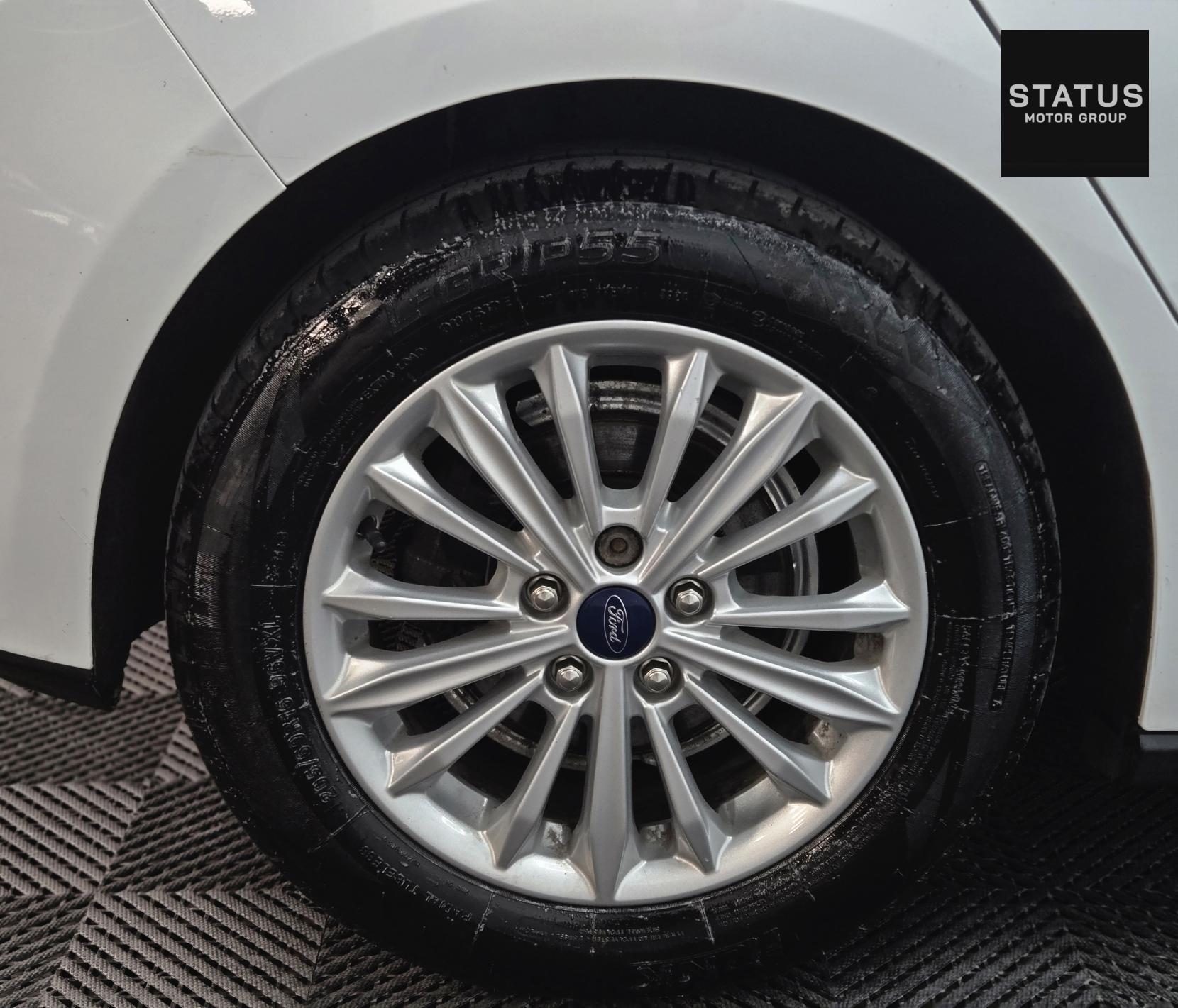 Ford Focus 1.0T EcoBoost Titanium Hatchback 5dr Petrol Manual Euro 6 (s/s) (125 ps)