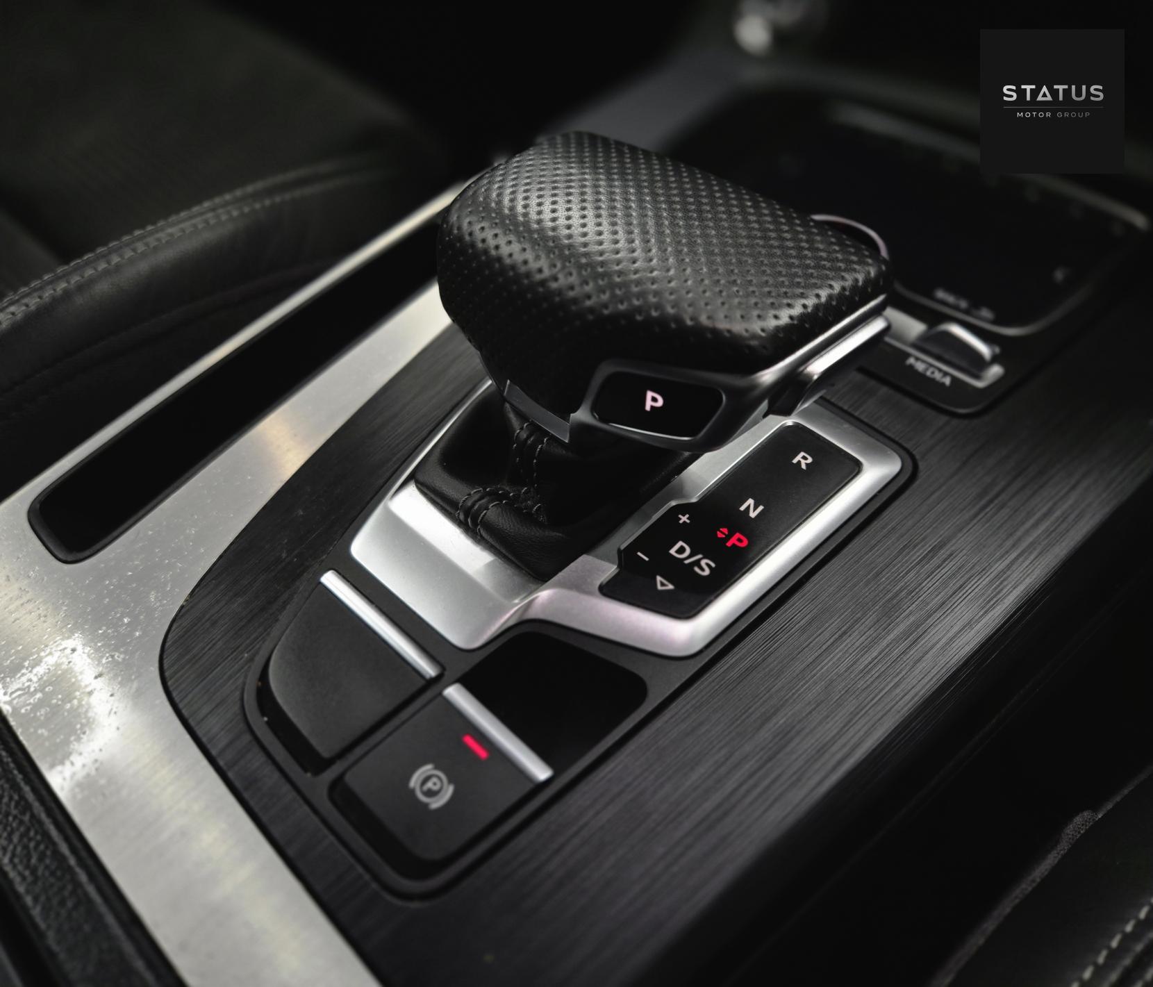 Audi Q5 2.0 TDI S line SUV 5dr Diesel S Tronic quattro Euro 6 (s/s) (190 ps)