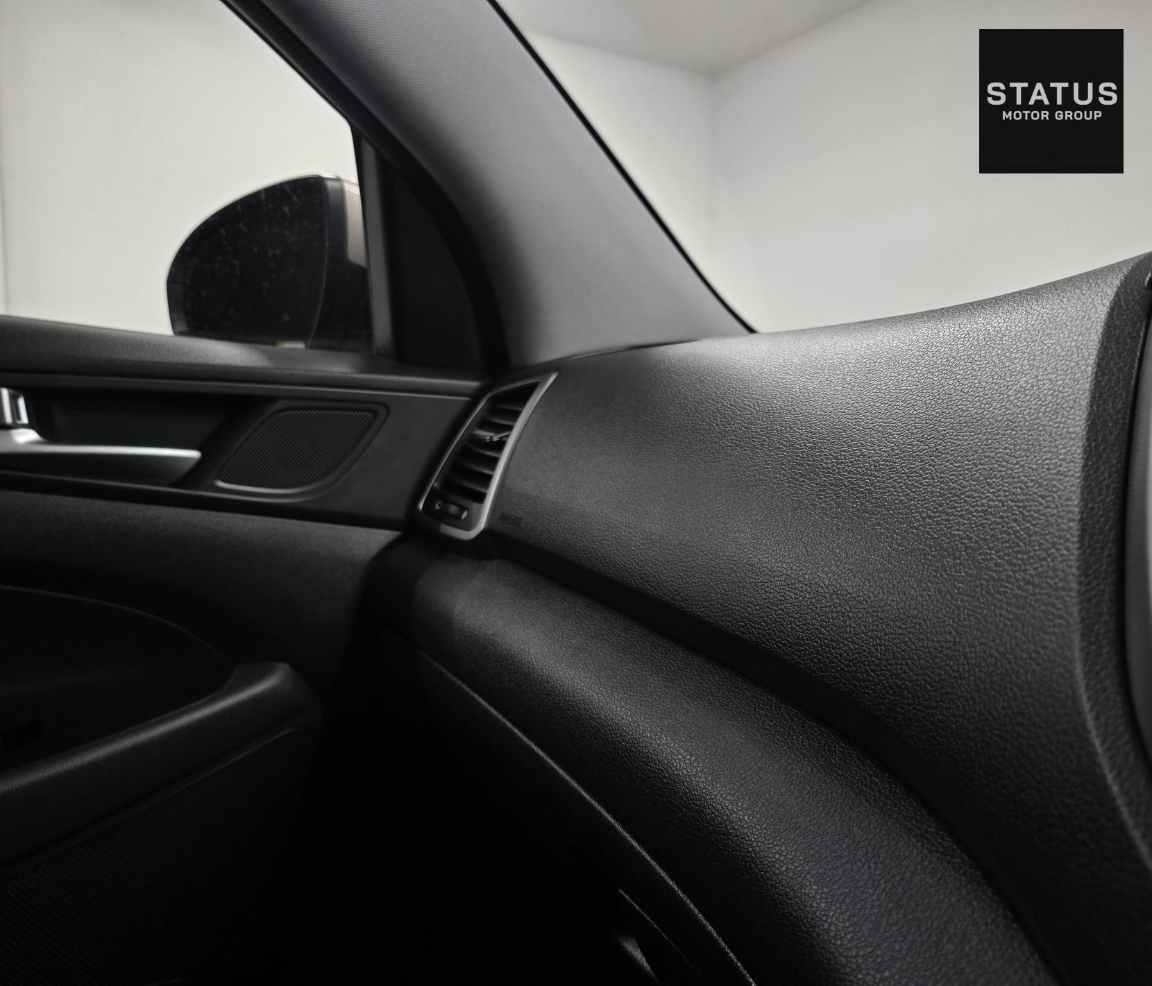 Hyundai TUCSON 2.0 CRDi SE Nav SUV 5dr Diesel Auto 4WD Euro 6 (185 ps)