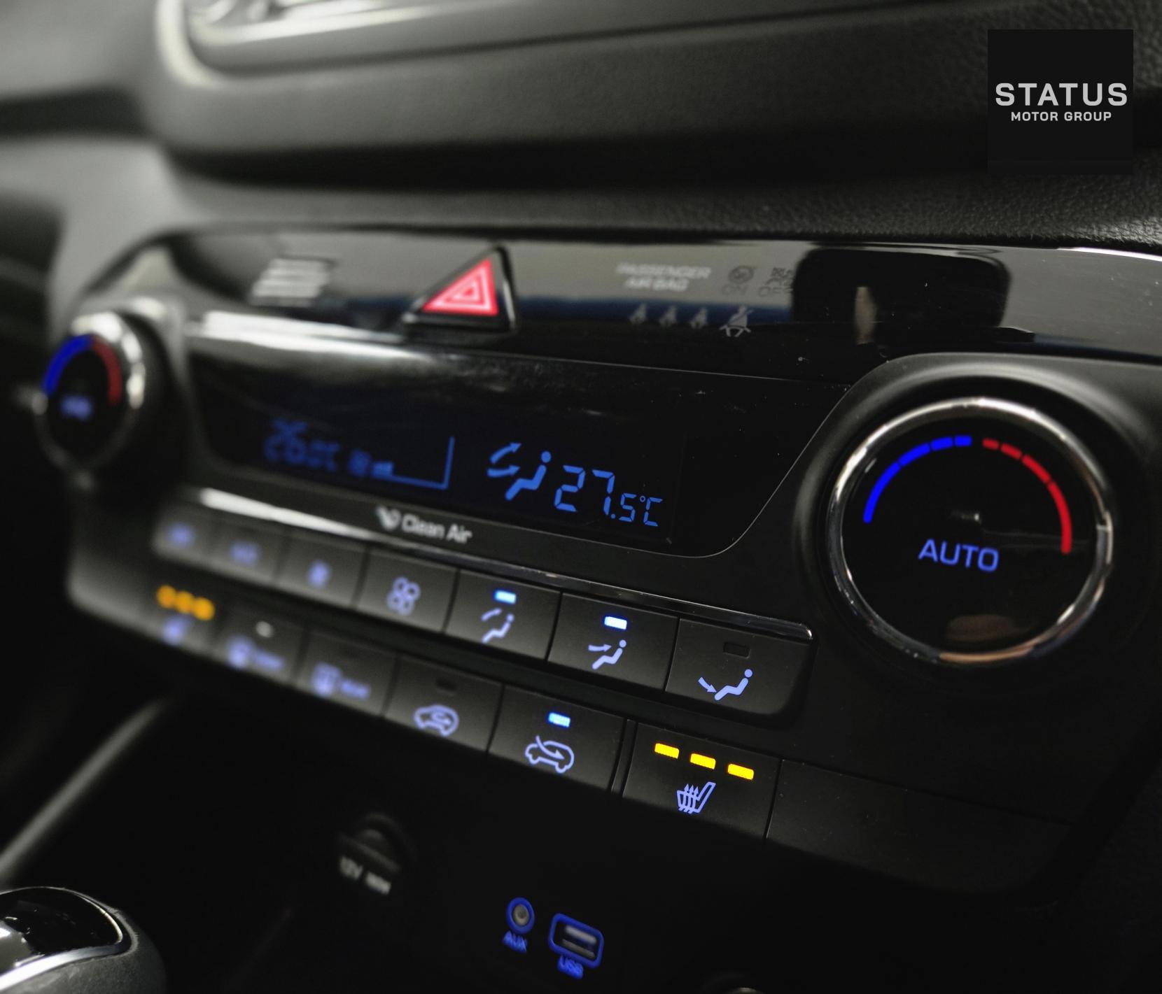 Hyundai TUCSON 2.0 CRDi SE Nav SUV 5dr Diesel Auto 4WD Euro 6 (185 ps)