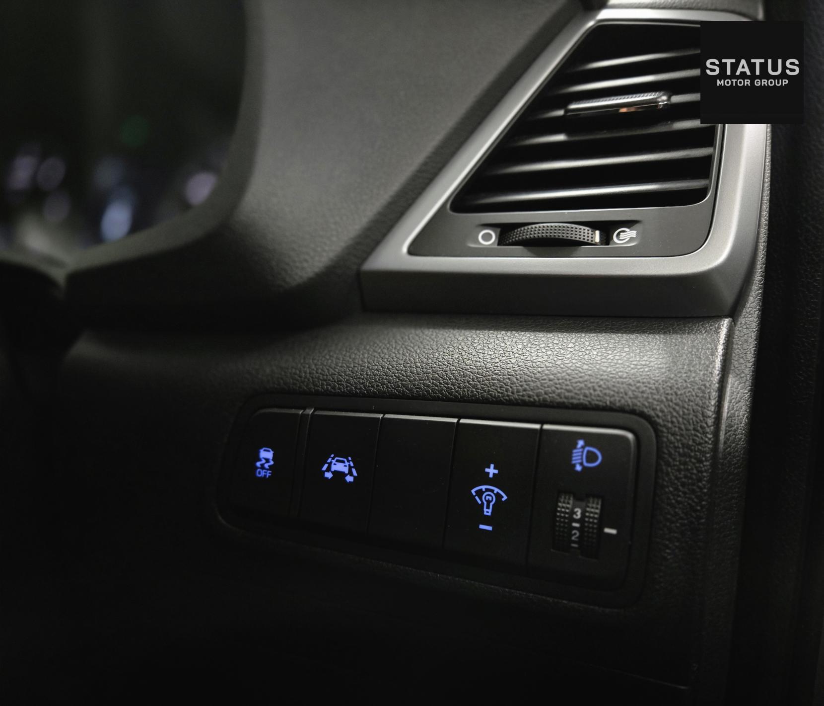 Hyundai TUCSON 2.0 CRDi SE Nav SUV 5dr Diesel Auto 4WD Euro 6 (185 ps)