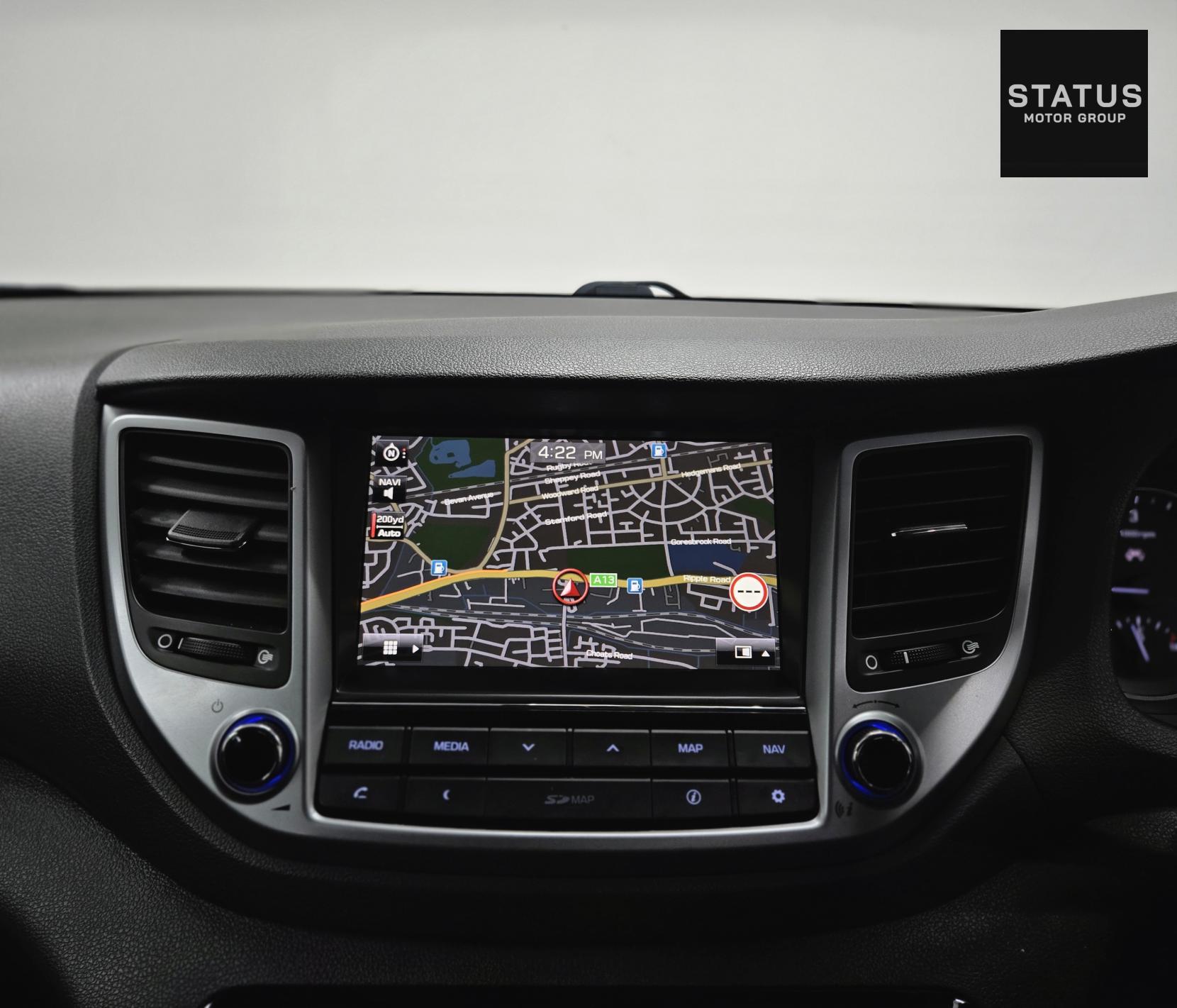 Hyundai TUCSON 2.0 CRDi SE Nav SUV 5dr Diesel Auto 4WD Euro 6 (185 ps)