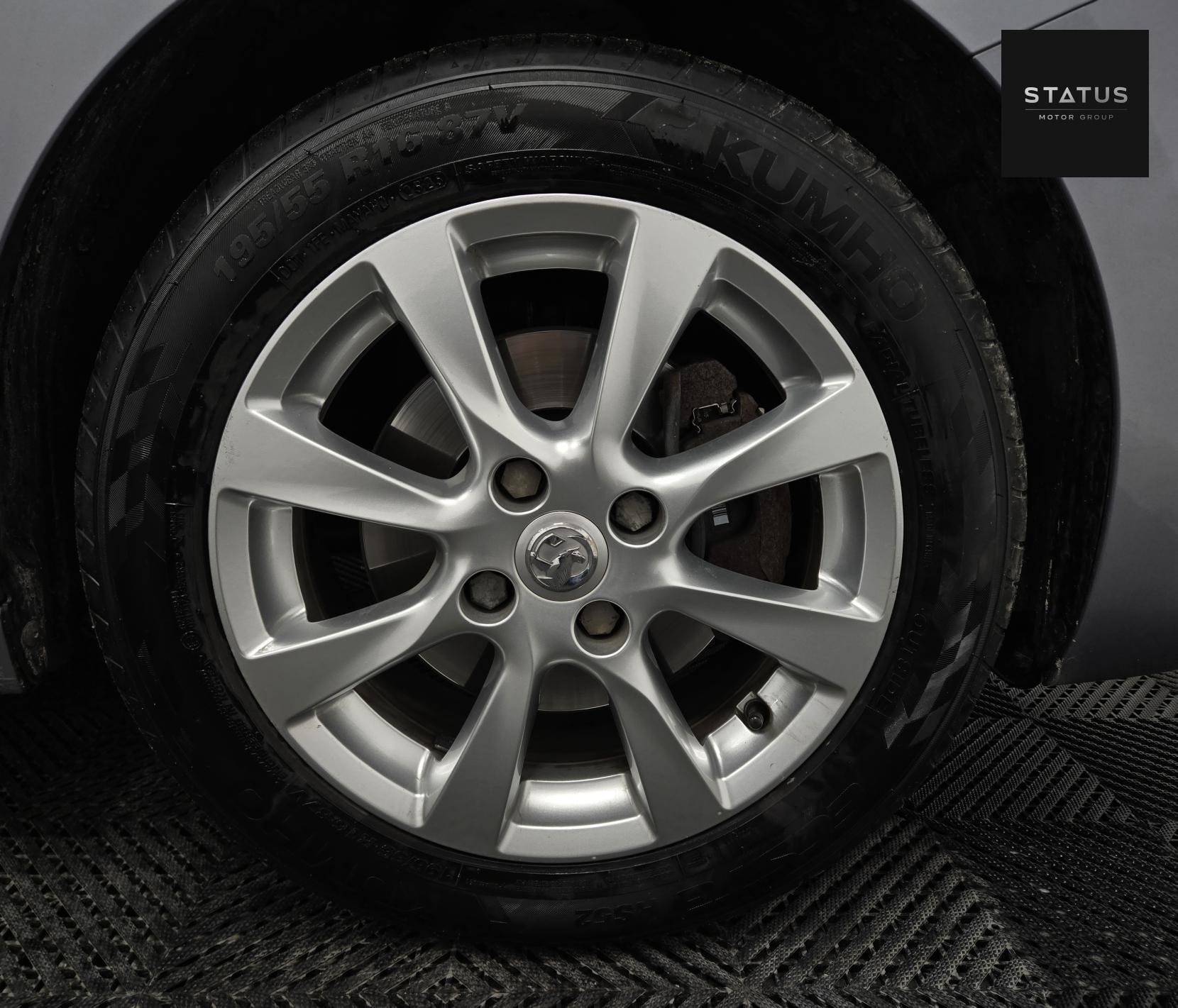 Vauxhall Corsa 1.2 Turbo Elite Nav Hatchback 5dr Petrol Auto Euro 6 (s/s) (100 ps)