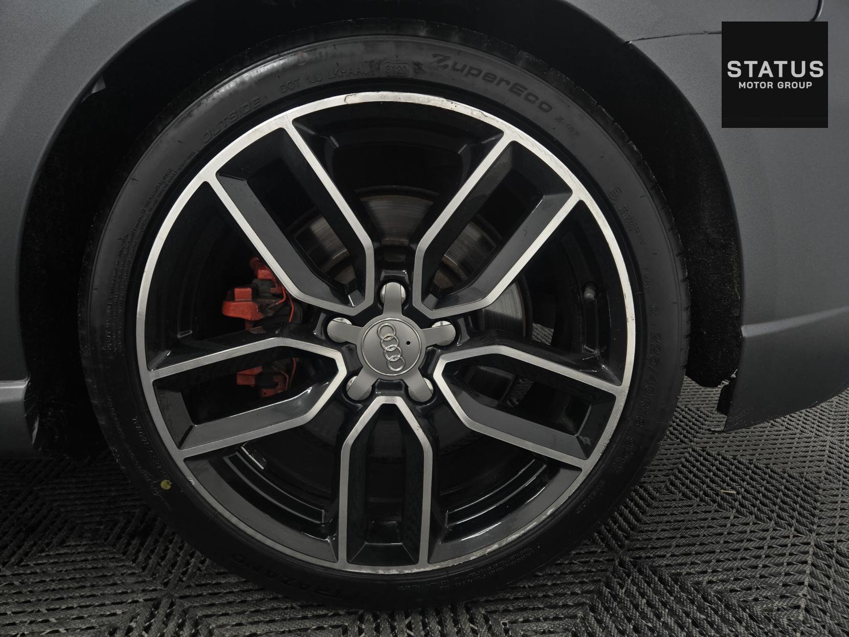Audi S3 2.0 TFSI Hatchback 3dr Petrol S Tronic quattro Euro 6 (s/s) (310 ps)