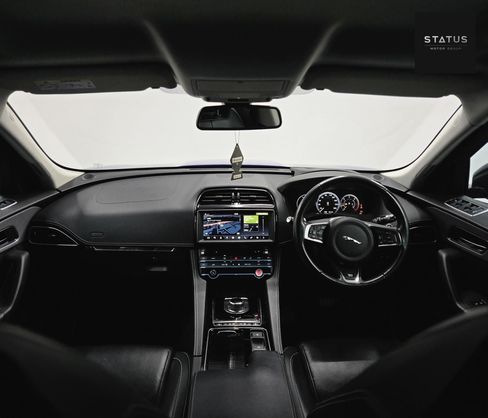 Jaguar F-PACE 2.0 D240 R-Sport SUV 5dr Diesel Auto AWD Euro 6 (s/s) (240 ps)