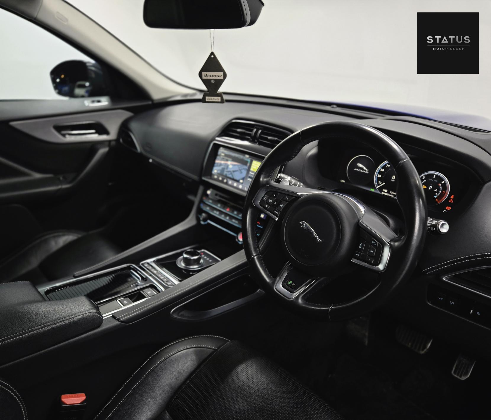 Jaguar F-PACE 2.0 D240 R-Sport SUV 5dr Diesel Auto AWD Euro 6 (s/s) (240 ps)