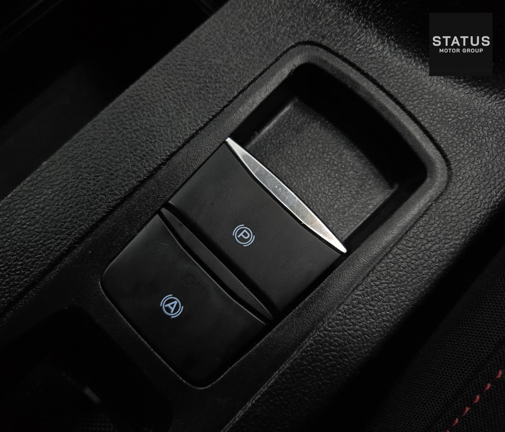 Ford Focus 1.5 EcoBlue ST-Line Hatchback 5dr Diesel Manual Euro 6 (s/s) (120 ps)