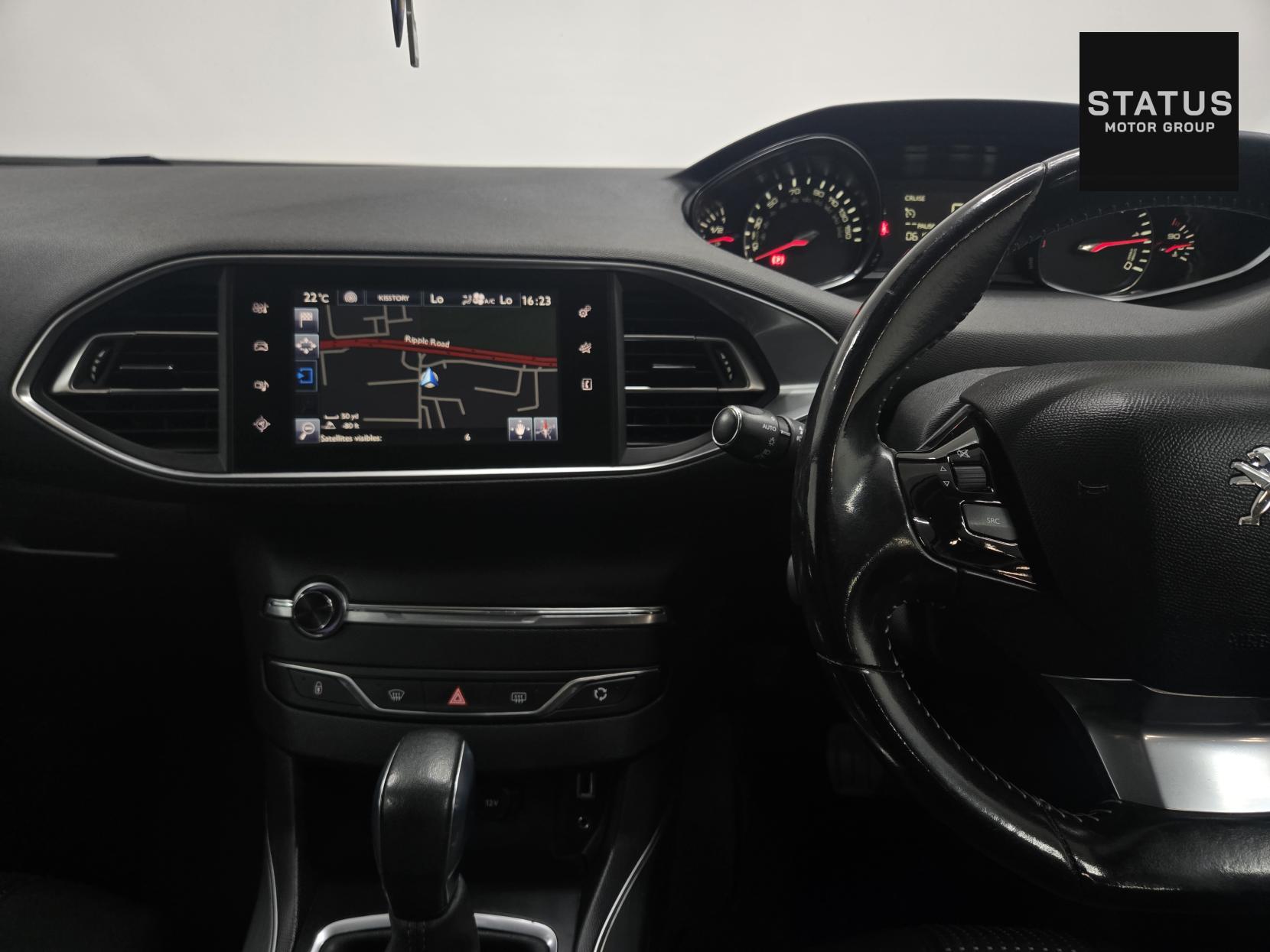 Peugeot 308 2.0 BlueHDi Allure Hatchback 5dr Diesel EAT Euro 6 (s/s) (150 ps)