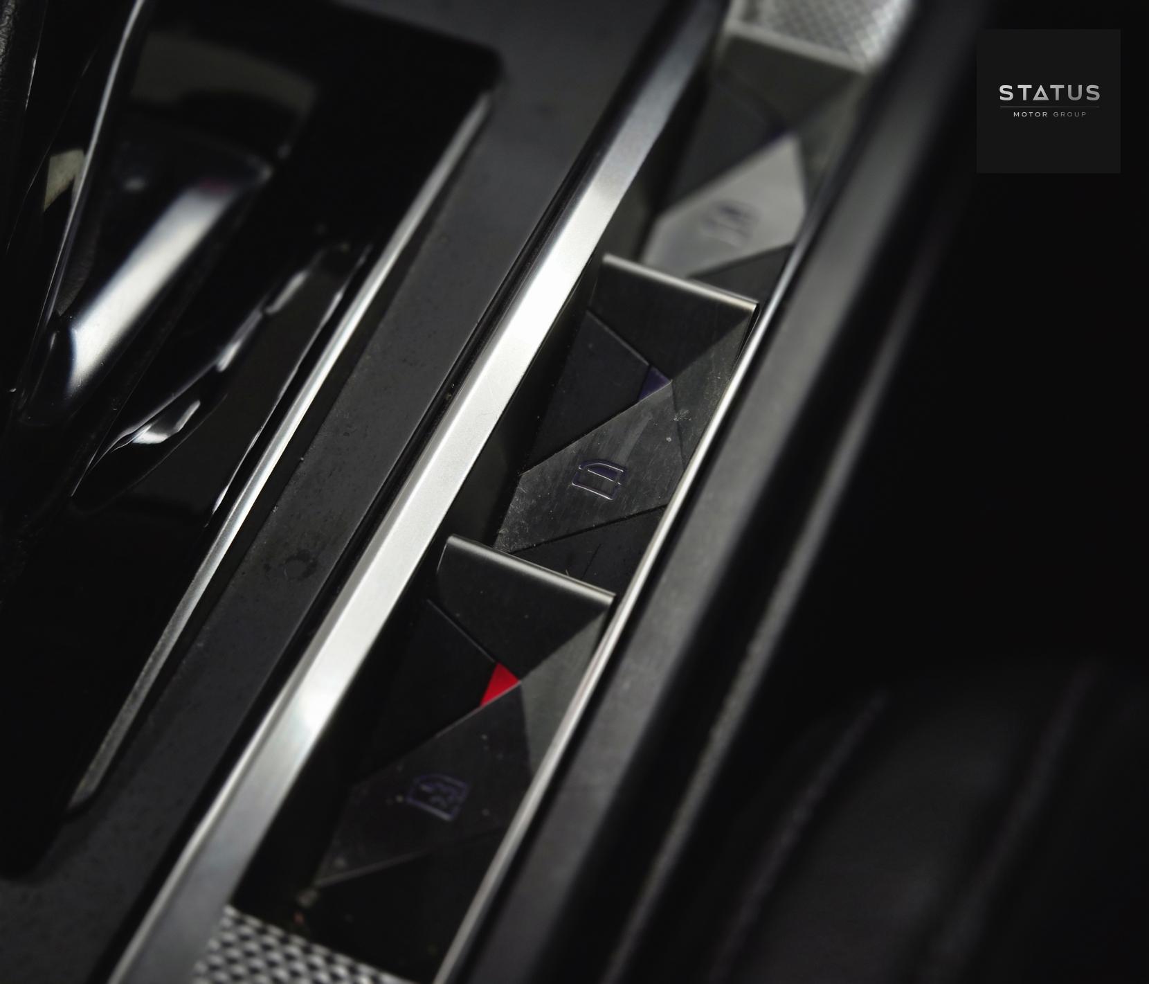 DS AUTOMOBILES DS 3 CROSSBACK 1.2 PureTech Prestige Crossback 5dr Petrol EAT8 Euro 6 (s/s) (155 ps)