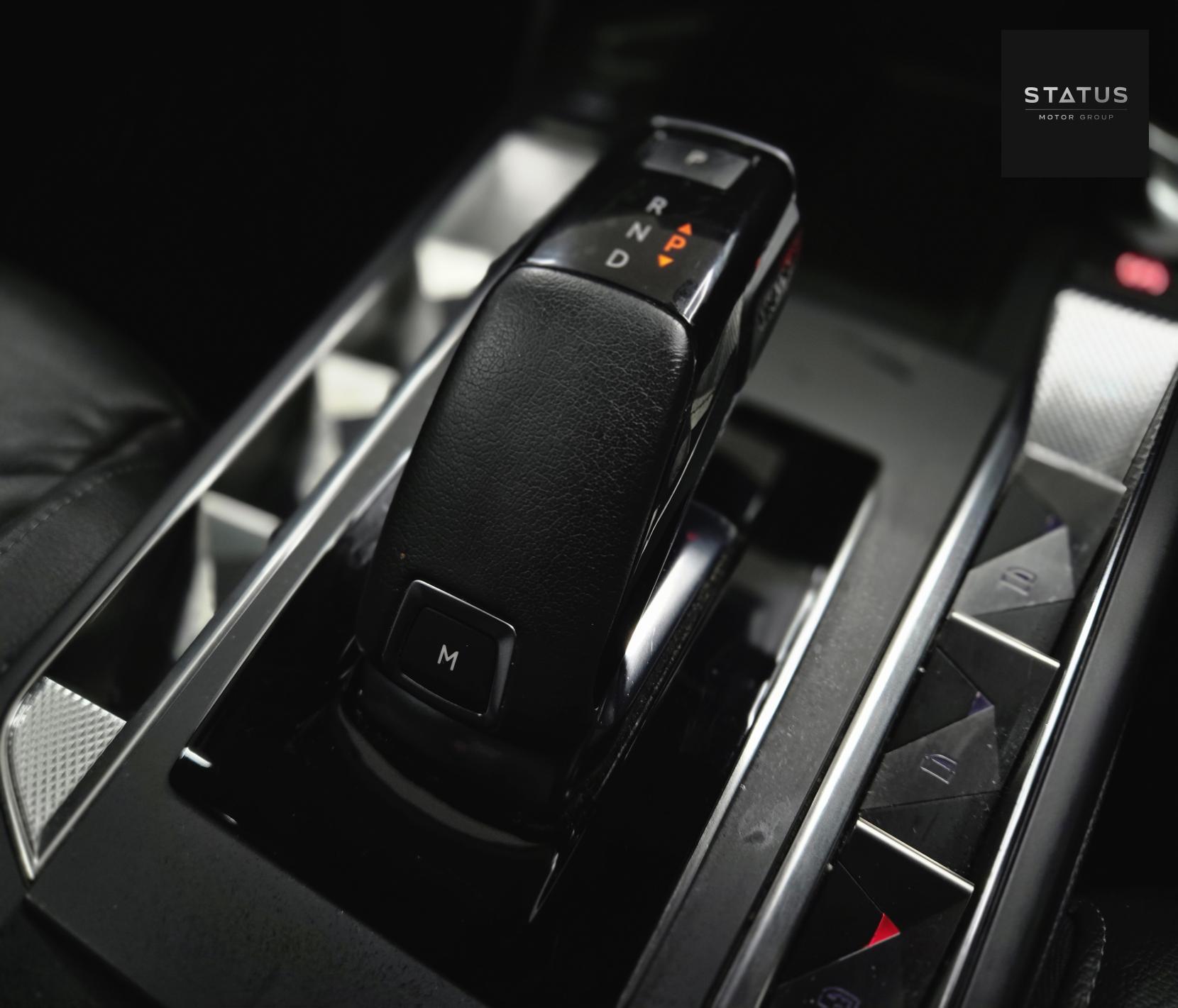 DS AUTOMOBILES DS 3 CROSSBACK 1.2 PureTech Prestige Crossback 5dr Petrol EAT8 Euro 6 (s/s) (155 ps)