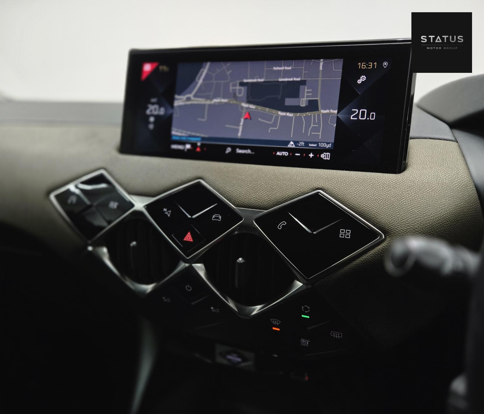 DS AUTOMOBILES DS 3 CROSSBACK 1.2 PureTech Prestige Crossback 5dr Petrol EAT8 Euro 6 (s/s) (155 ps)