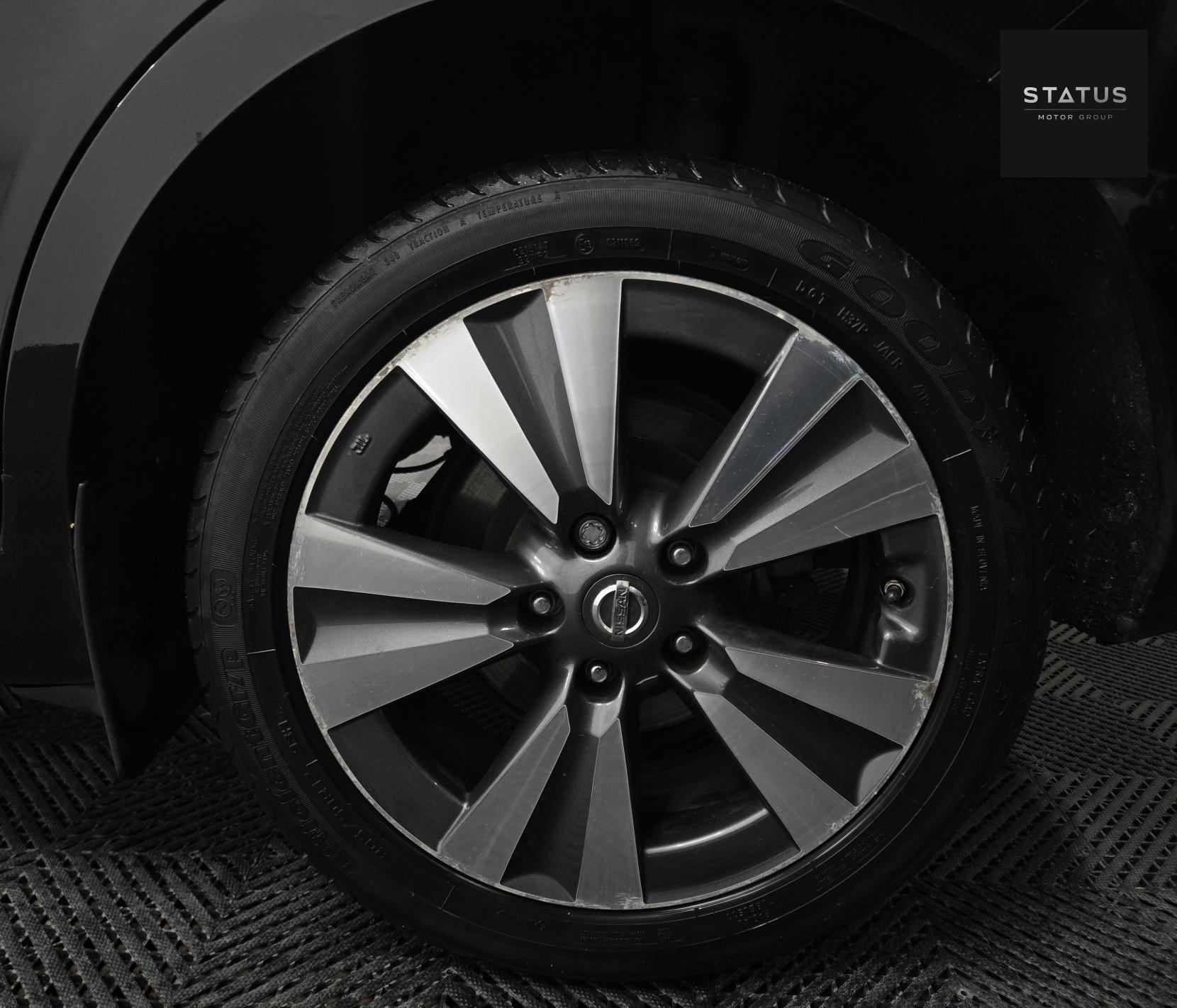 Nissan Pulsar 1.2 DIG-T N-Connecta Hatchback 5dr Petrol XTRON Euro 6 (s/s) (115 ps)