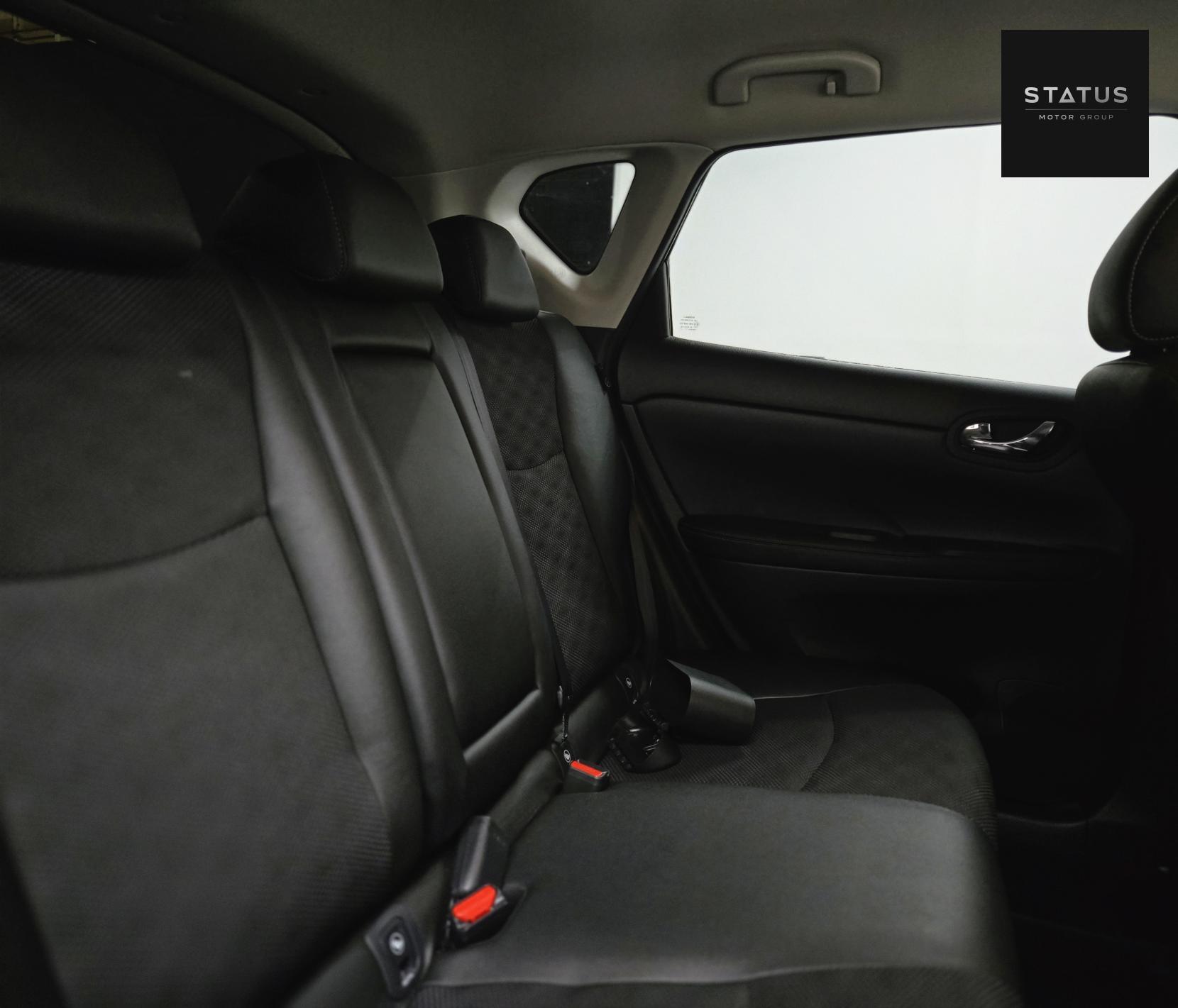 Nissan Pulsar 1.2 DIG-T N-Connecta Hatchback 5dr Petrol XTRON Euro 6 (s/s) (115 ps)