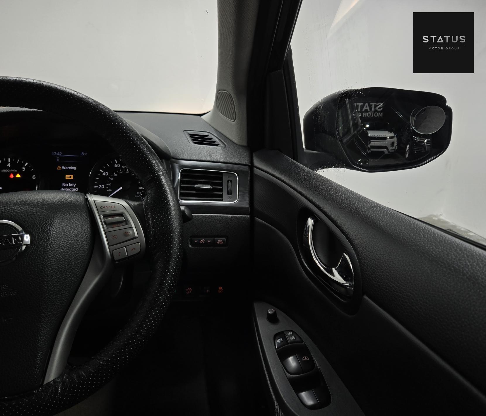 Nissan Pulsar 1.2 DIG-T N-Connecta Hatchback 5dr Petrol XTRON Euro 6 (s/s) (115 ps)