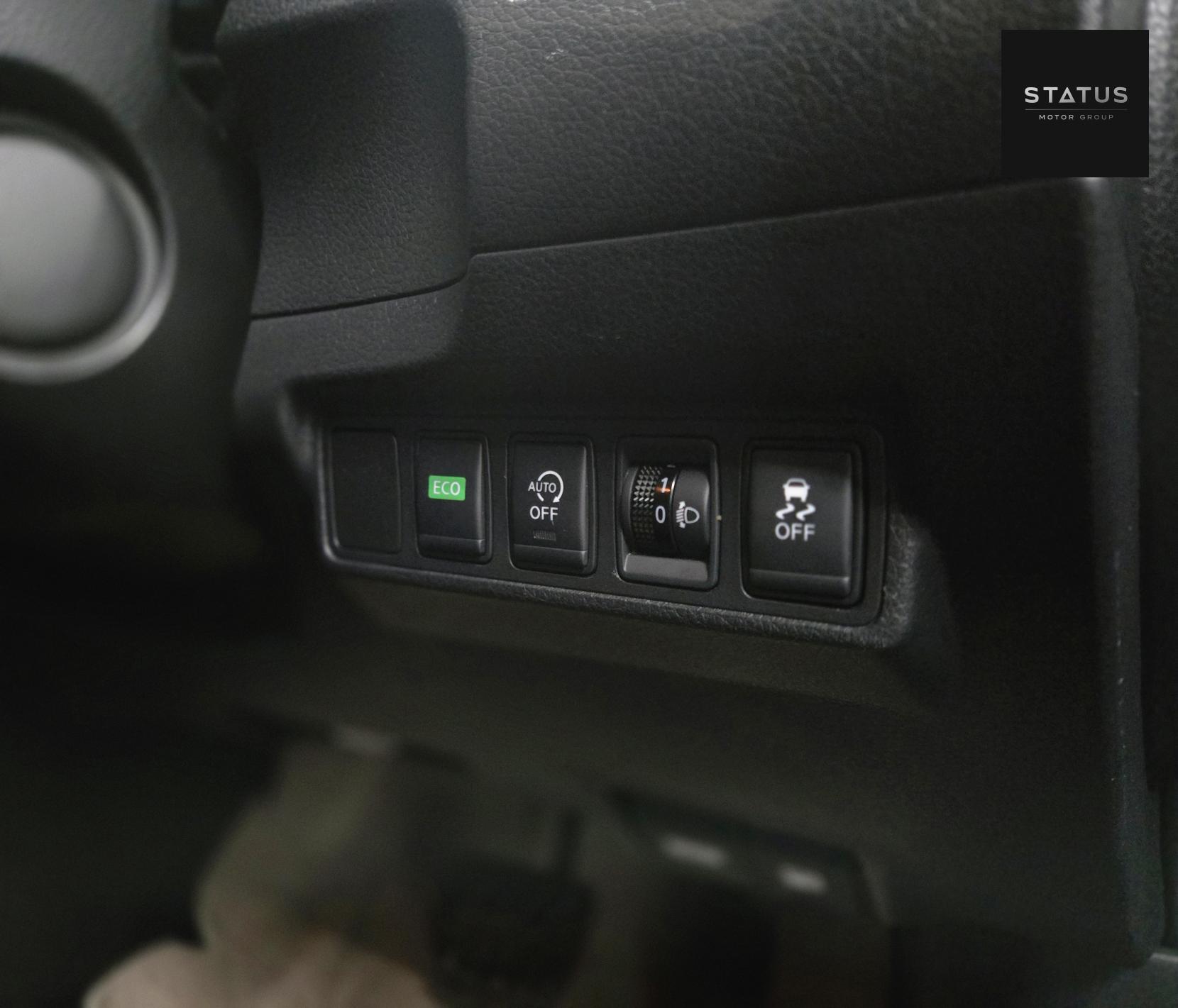 Nissan Pulsar 1.2 DIG-T N-Connecta Hatchback 5dr Petrol XTRON Euro 6 (s/s) (115 ps)