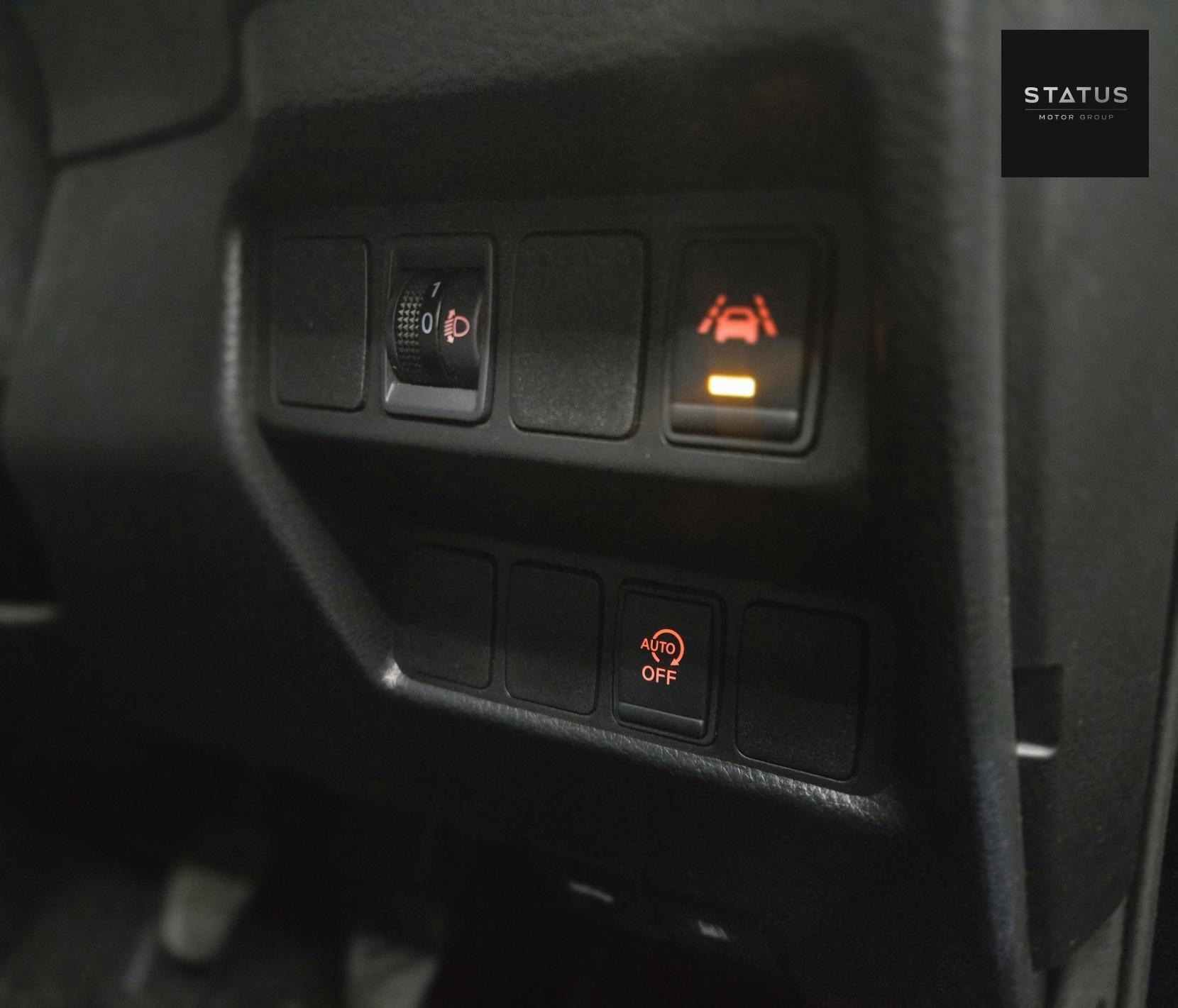 Nissan Qashqai 1.2 DIG-T N-Connecta SUV 5dr Petrol Manual Euro 6 (s/s) (115 ps)