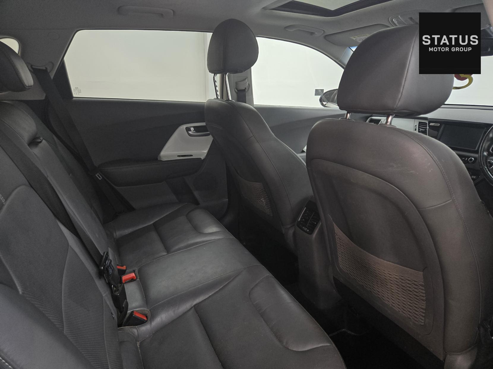 Kia Niro 1.6h GDi First Edition SUV 5dr Petrol Hybrid DCT Euro 6 (s/s) (139 bhp)