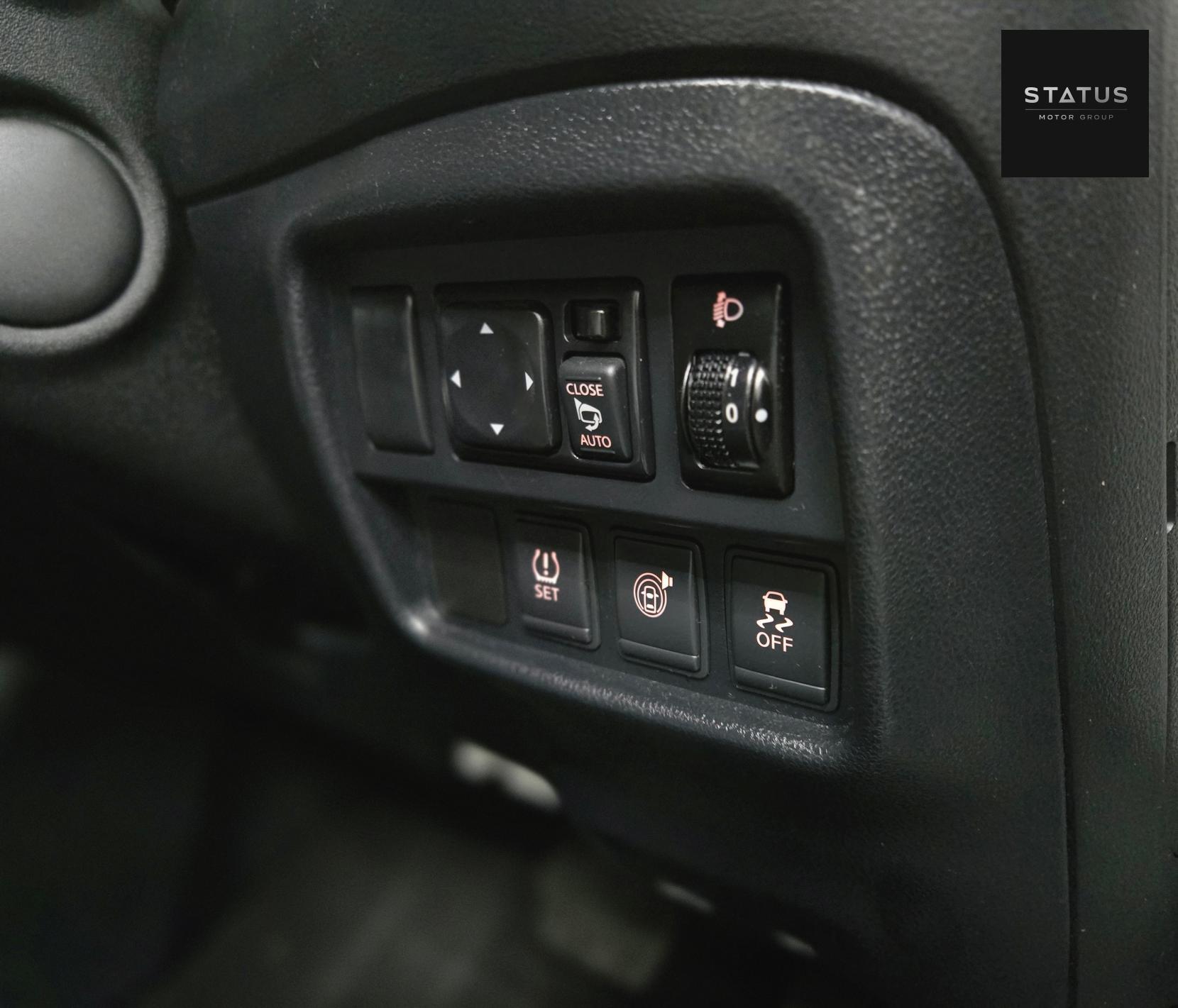 Nissan Juke 1.6 Tekna SUV 5dr Petrol XTRON Euro 6 (117 ps)