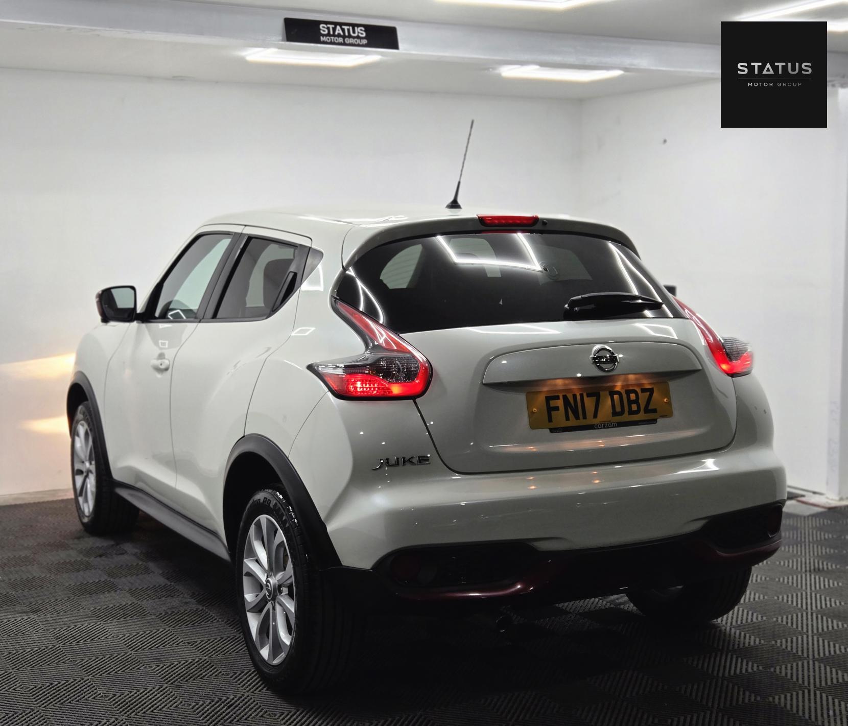 Nissan Juke 1.6 Tekna SUV 5dr Petrol XTRON Euro 6 (117 ps)